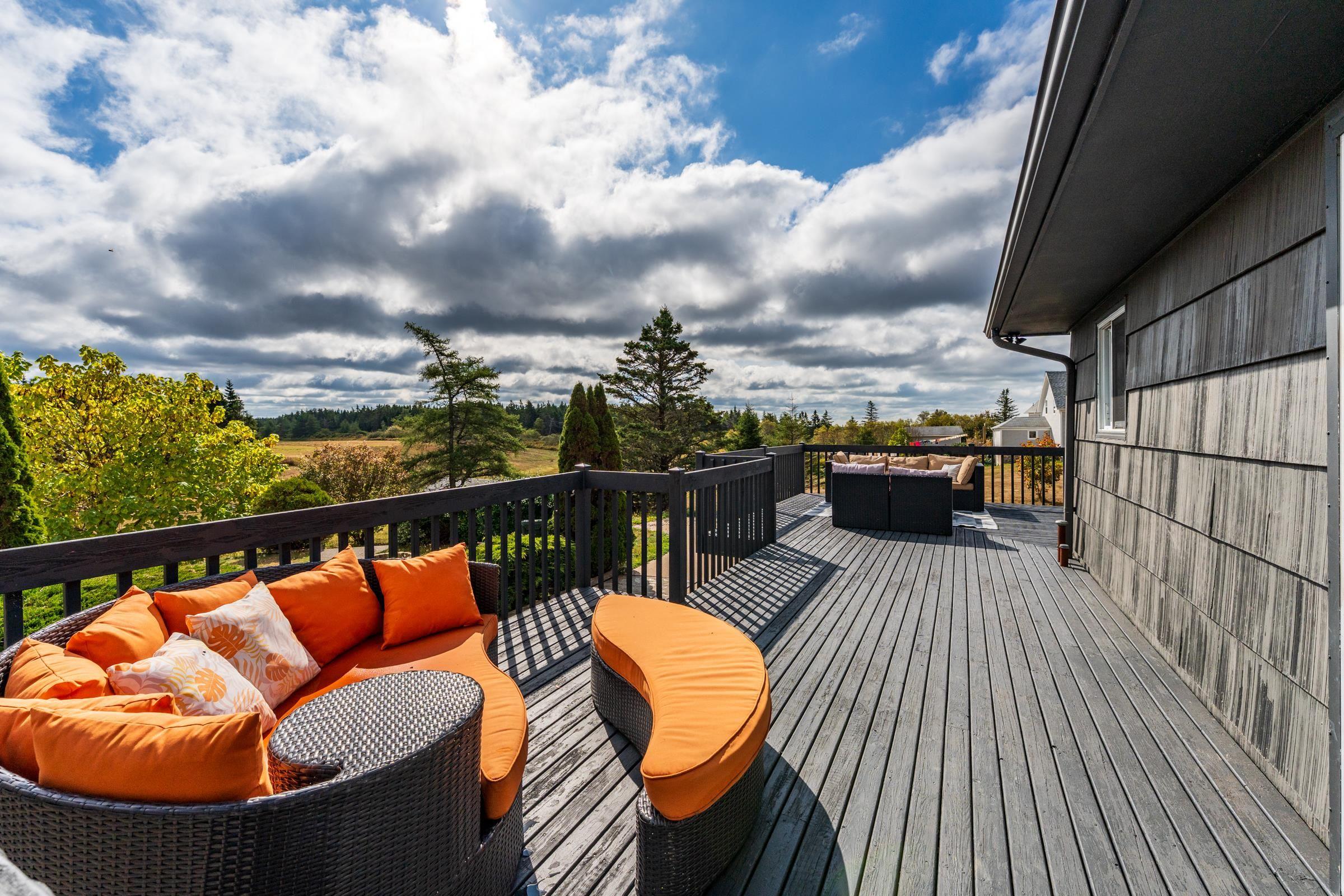 $395,000.00: 7068 Highway 1, St. Alphonse