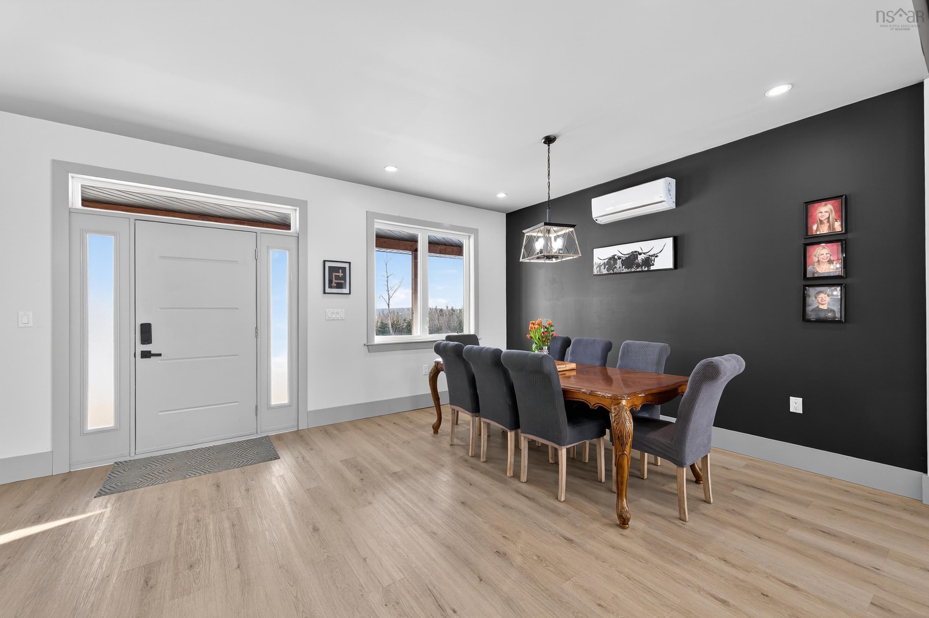 $950,000.00: 940 Hills Road, Albert Bridge