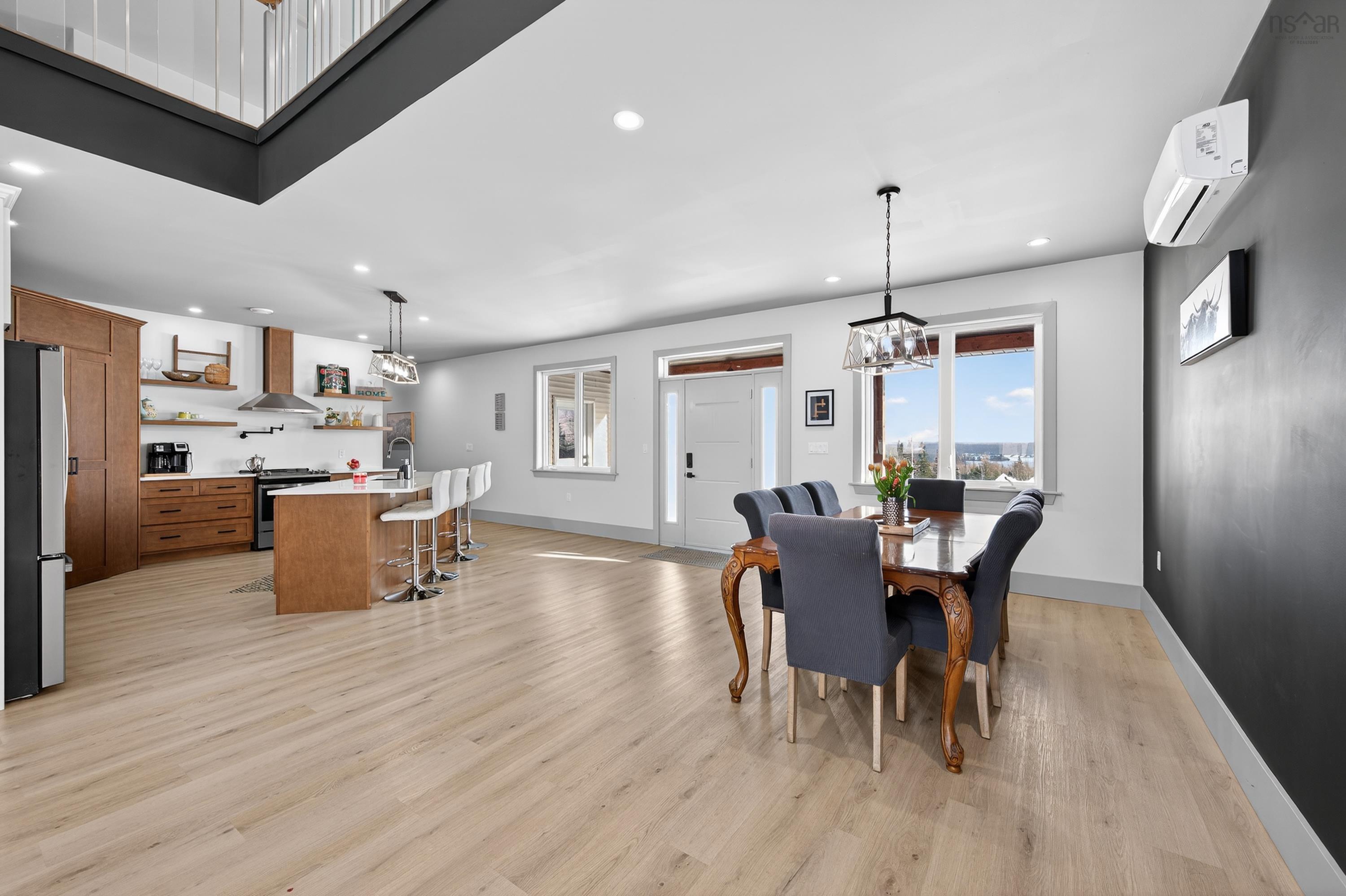 $950,000.00: 940 Hills Road, Albert Bridge