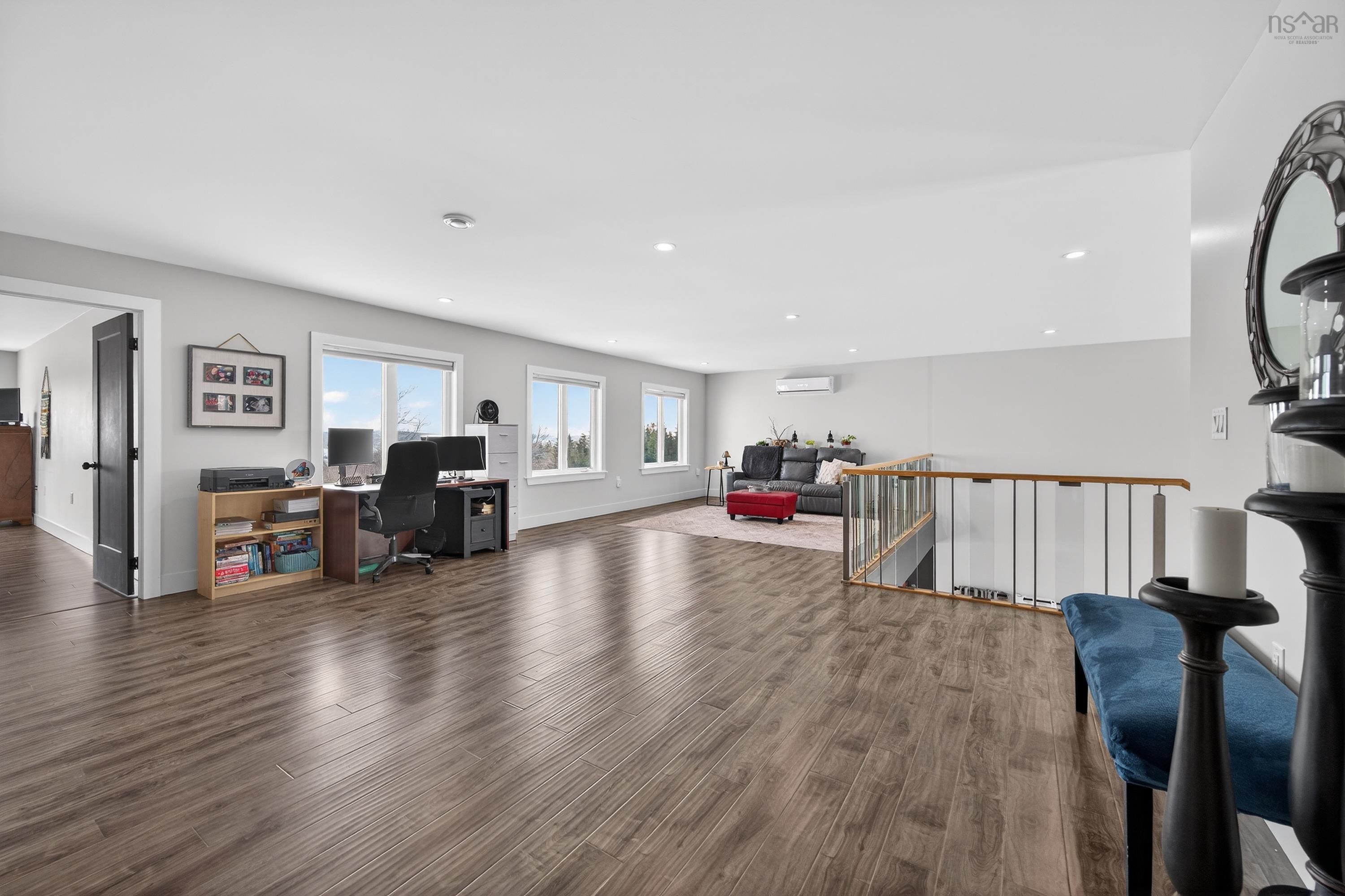 $950,000.00: 940 Hills Road, Albert Bridge