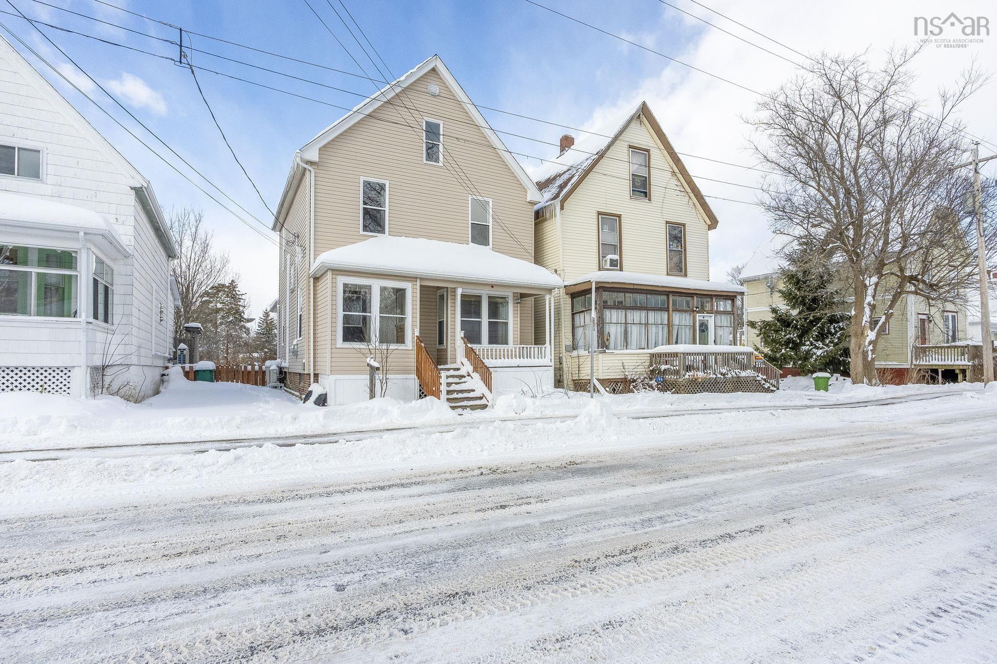 $339,000.00: 204 Victoria Street, Windsor