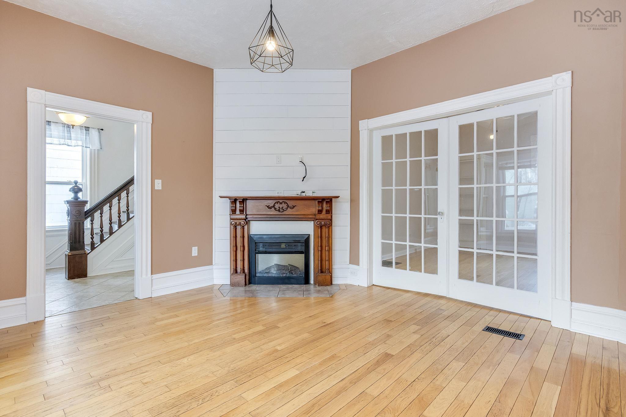 $339,000.00: 204 Victoria Street, Windsor