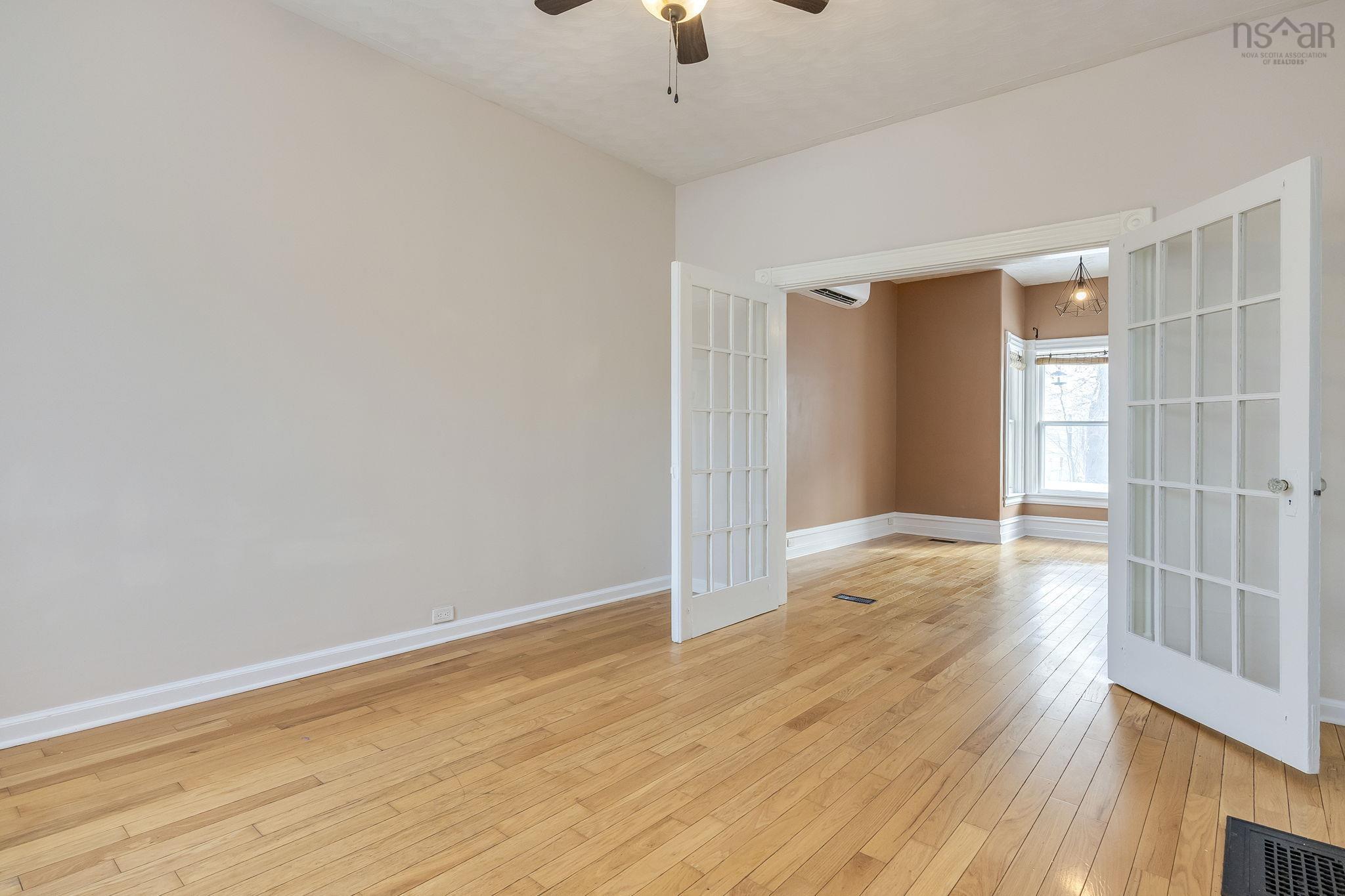 $339,000.00: 204 Victoria Street, Windsor