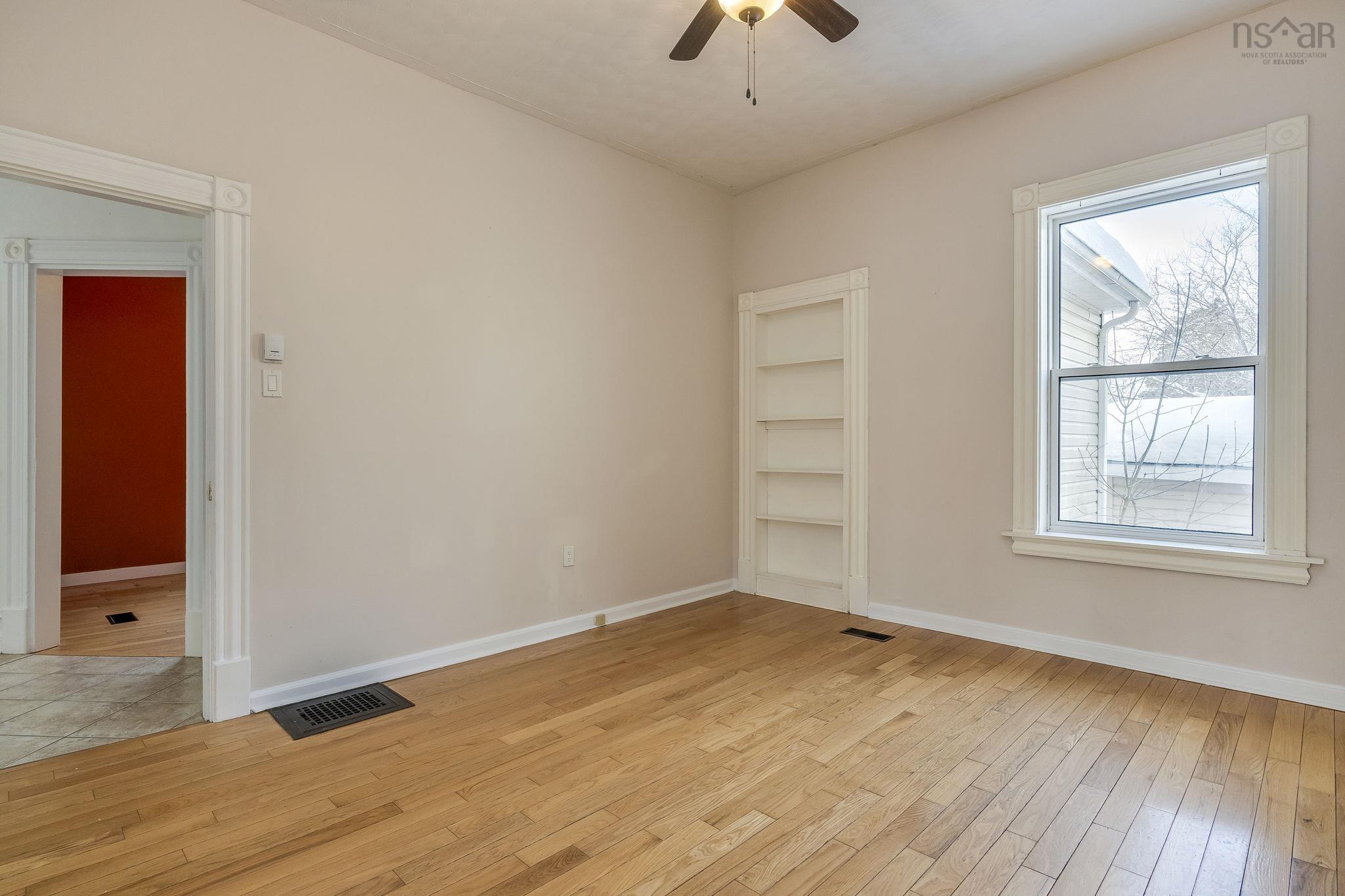 $339,000.00: 204 Victoria Street, Windsor