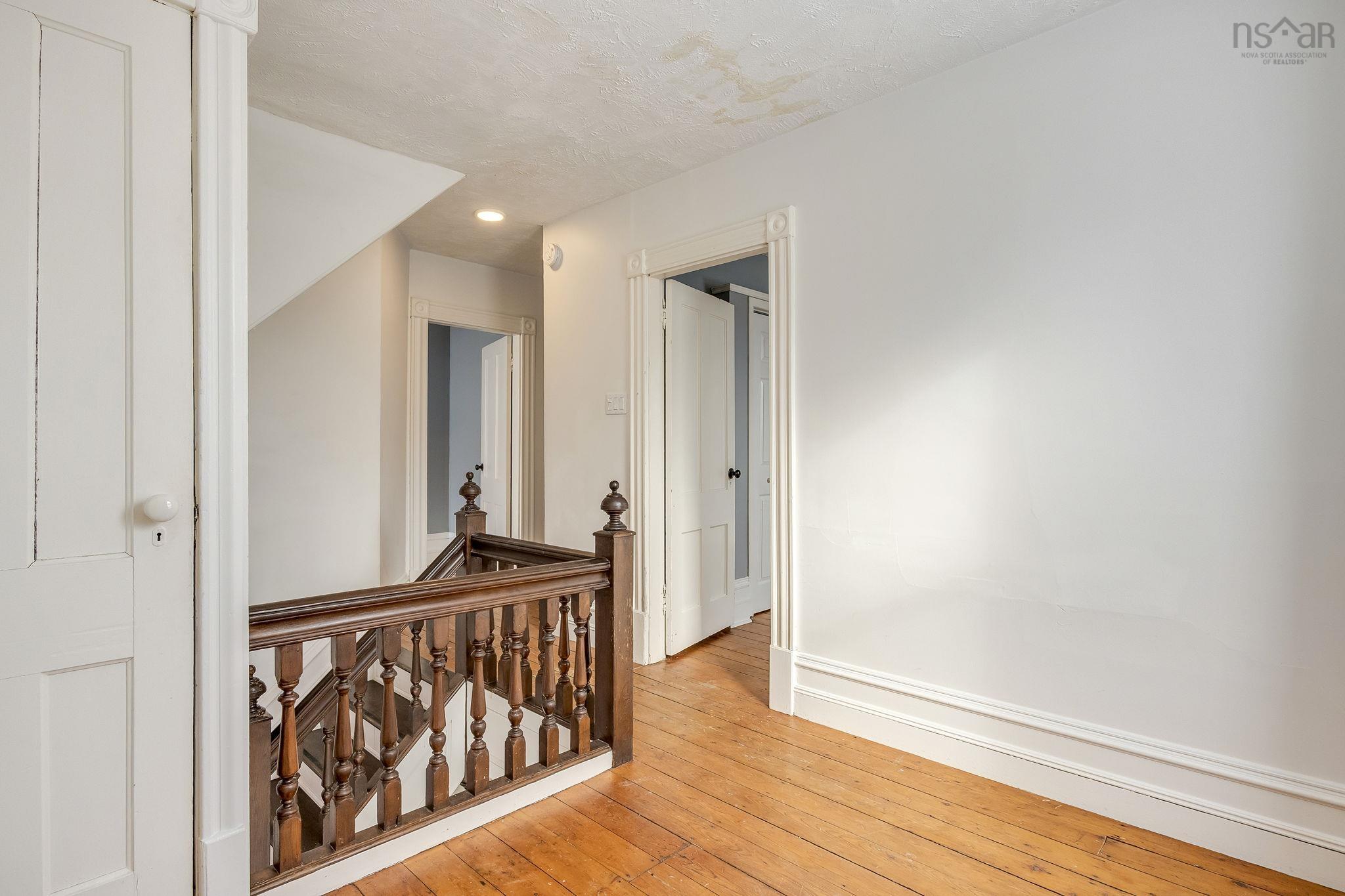 $339,000.00: 204 Victoria Street, Windsor