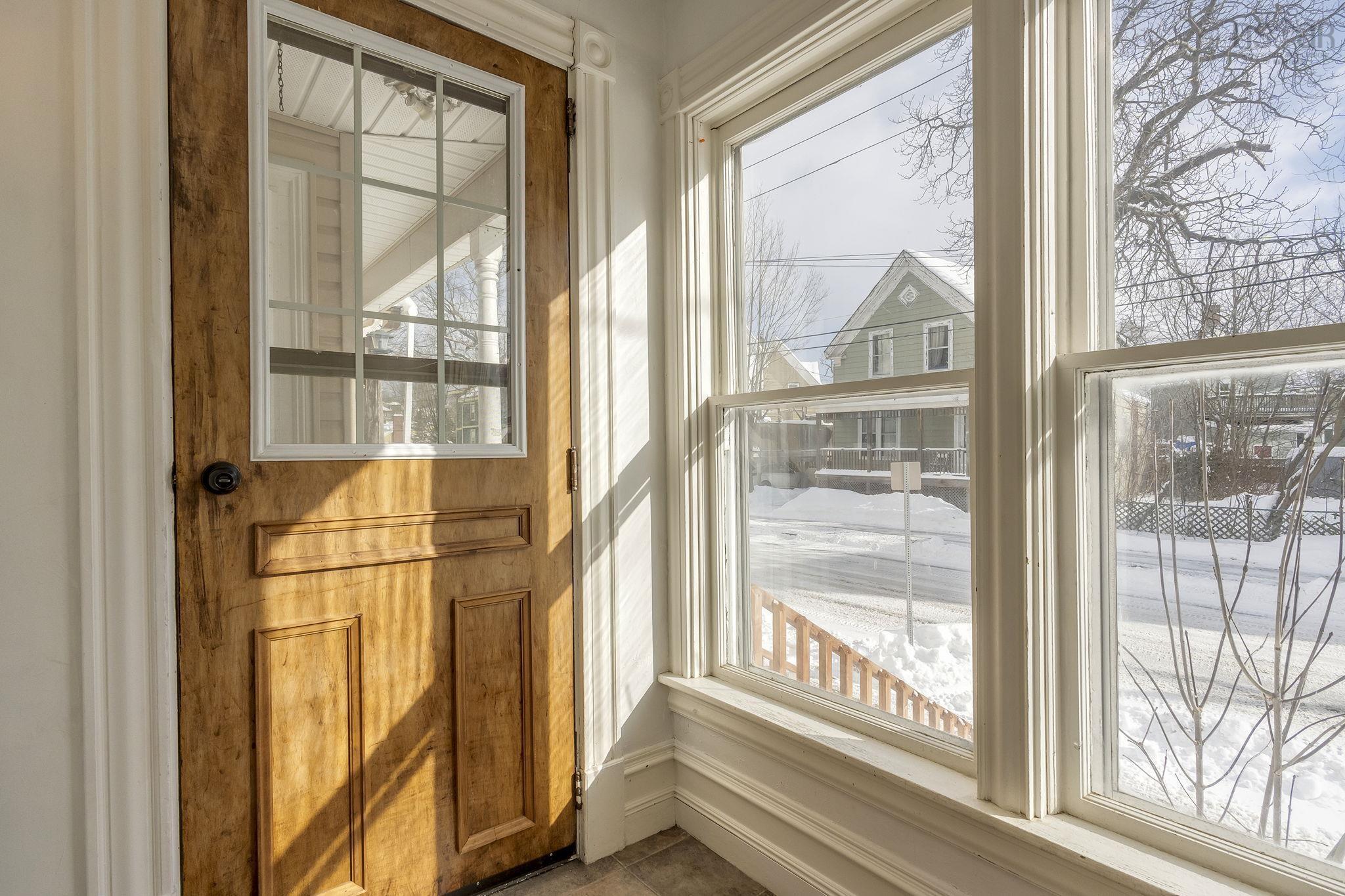 $339,000.00: 204 Victoria Street, Windsor