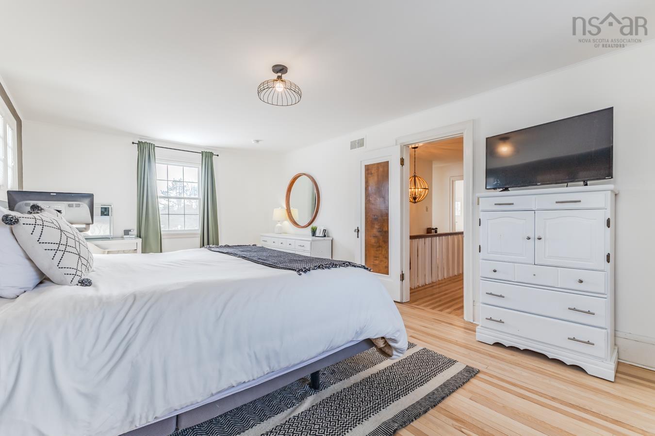 $689,000.00: 11 SMITH Avenue, Truro