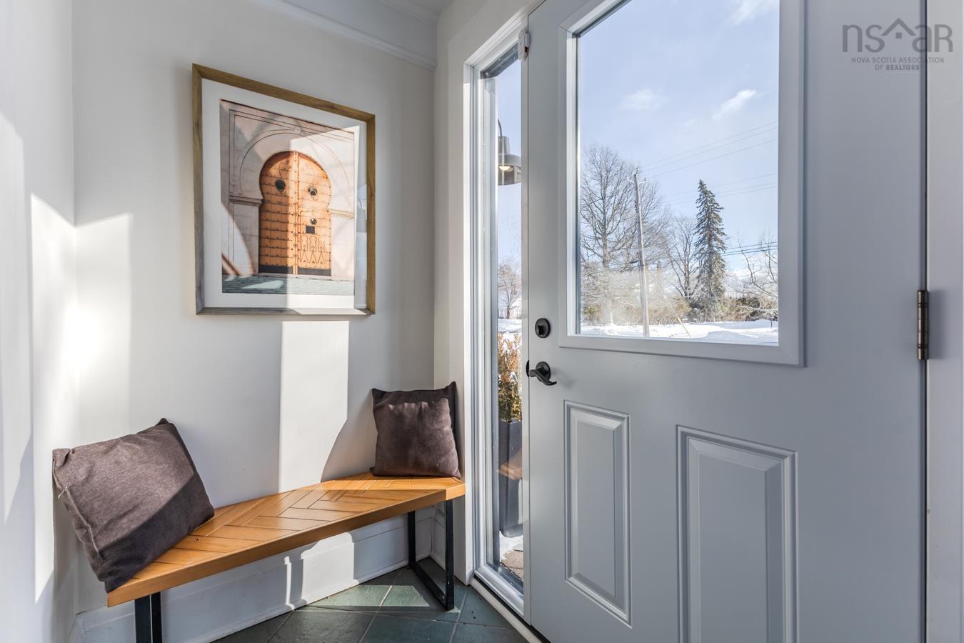 $689,000.00: 11 SMITH Avenue, Truro