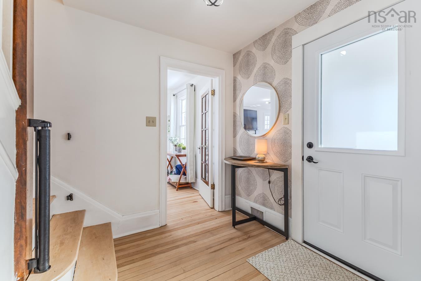 $689,000.00: 11 SMITH Avenue, Truro