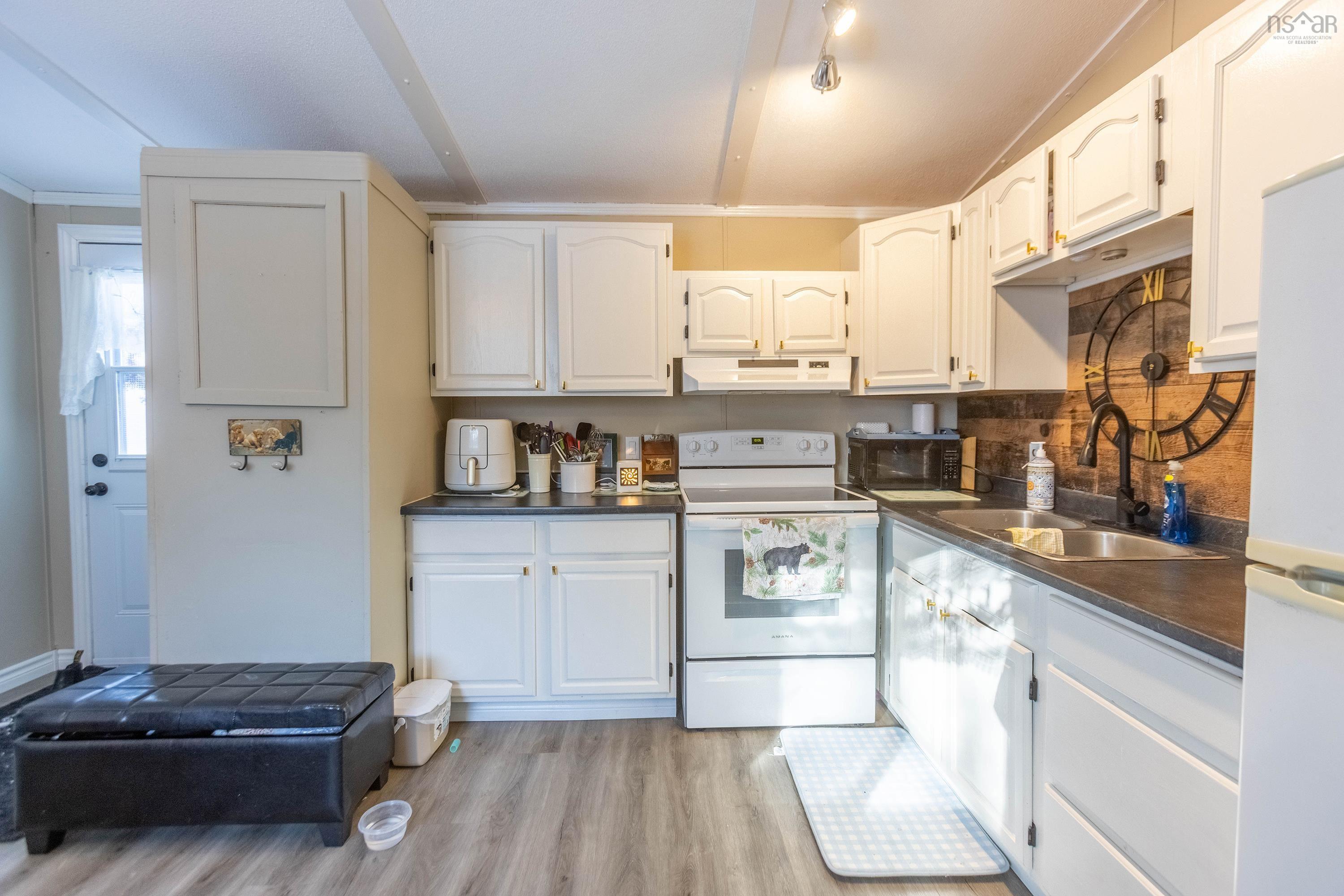 $149,900.00: 4 Bayview Crescent, Amherst