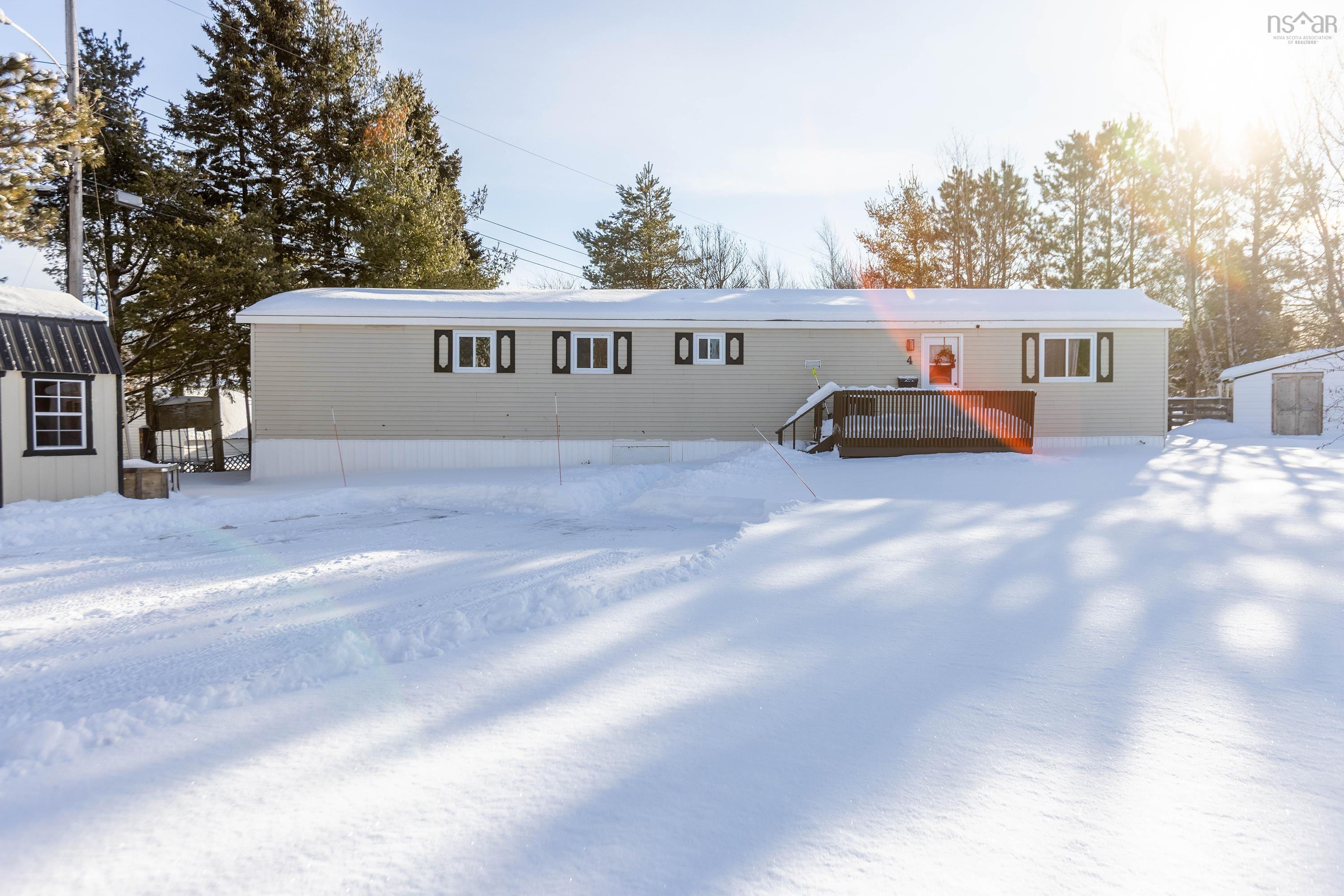 $149,900.00: 4 Bayview Crescent, Amherst