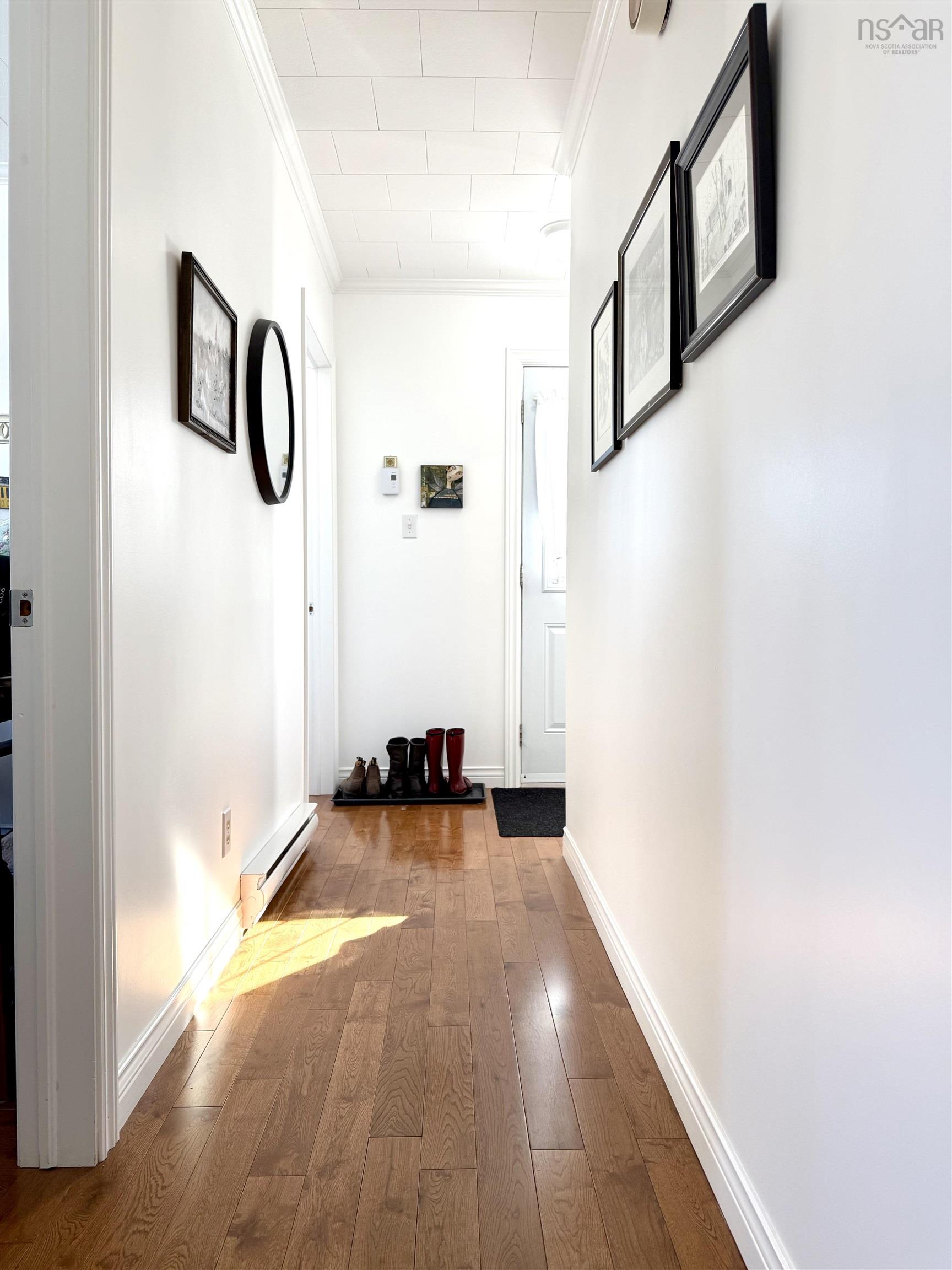 $339,900.00: 24 Rhodes Avenue, Amherst