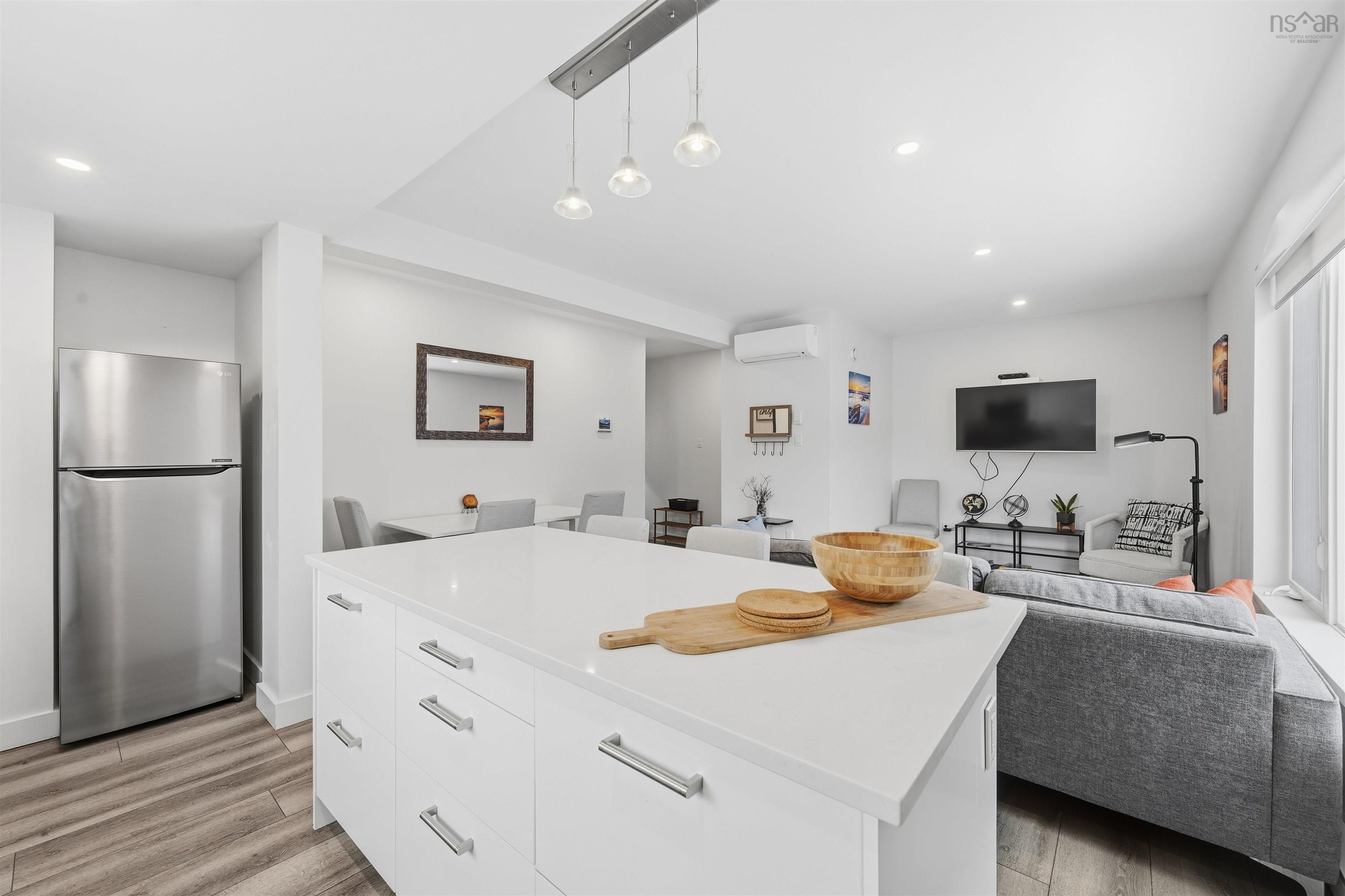 $979,000.00: 3188/3190 Isleville Street, Halifax