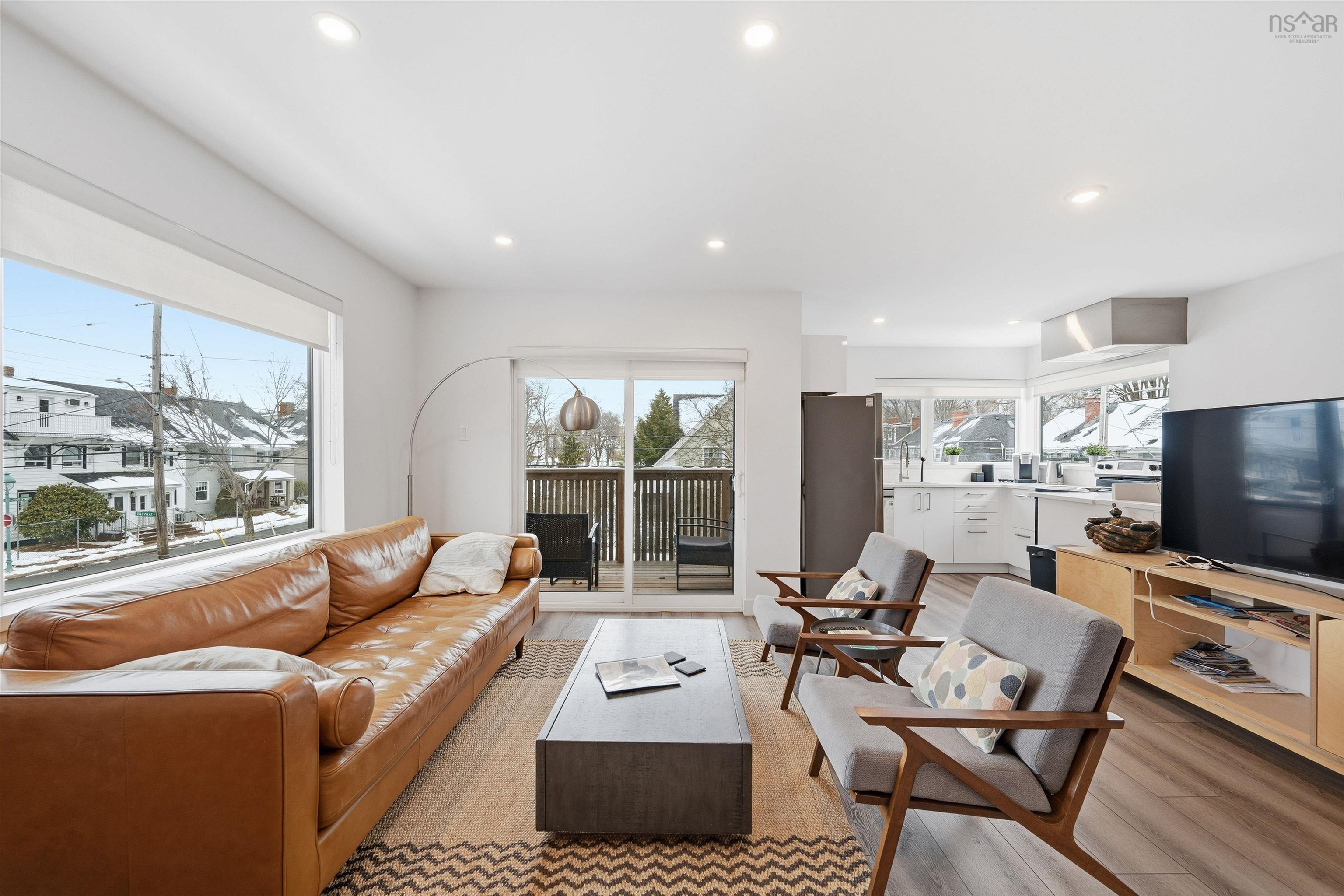 $979,000.00: 3188/3190 Isleville Street, Halifax