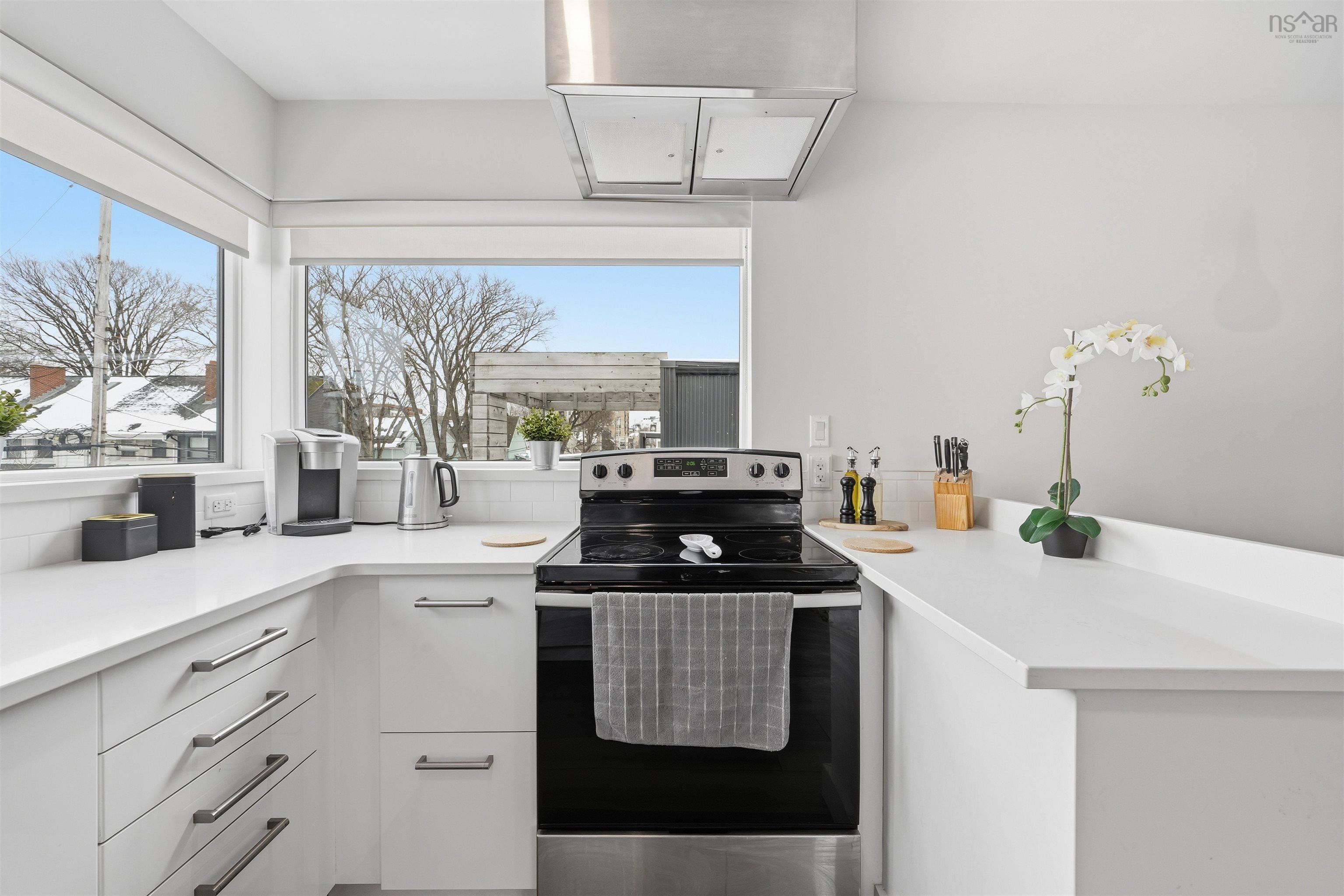 $979,000.00: 3188/3190 Isleville Street, Halifax