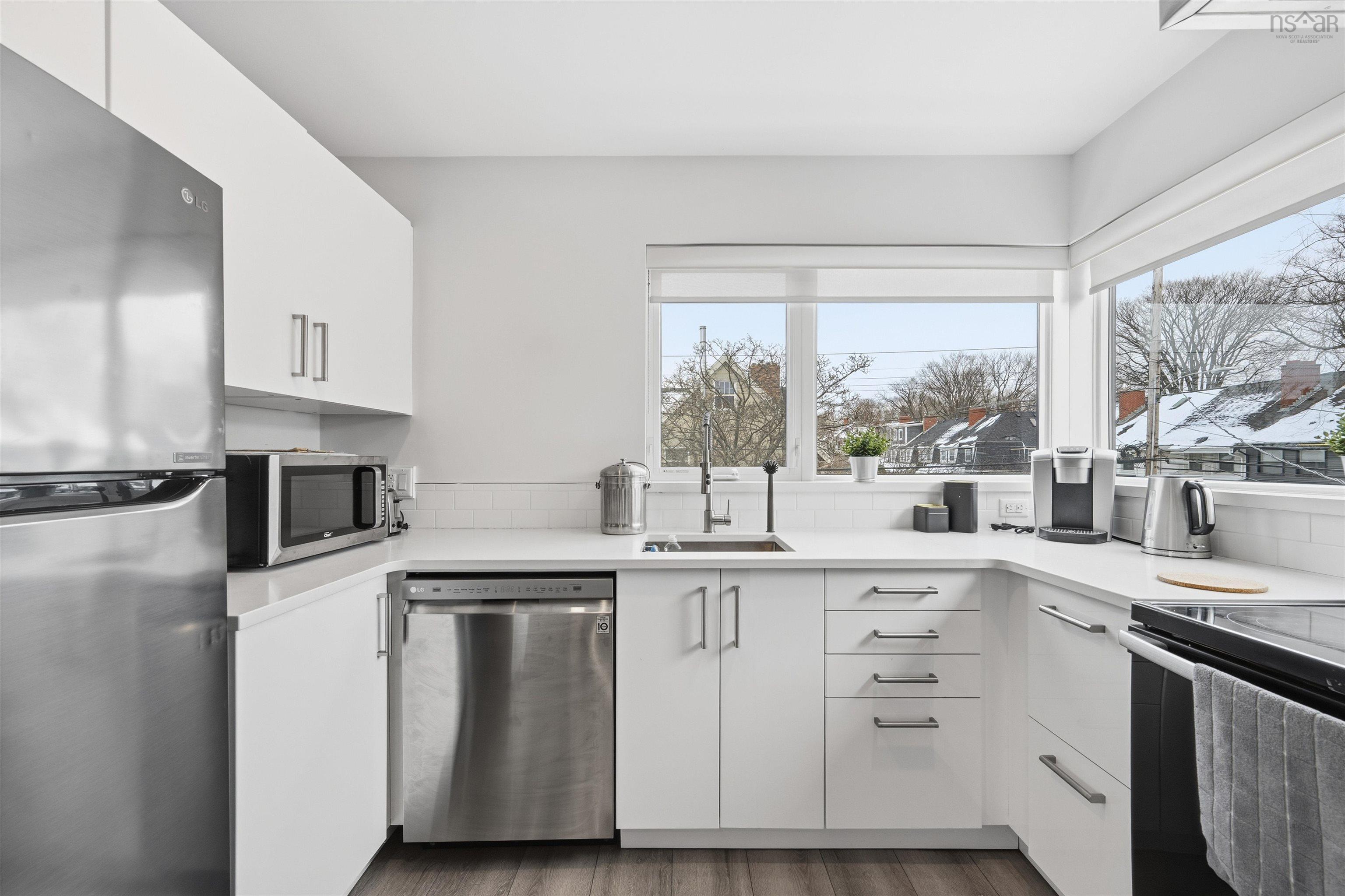 $979,000.00: 3188/3190 Isleville Street, Halifax