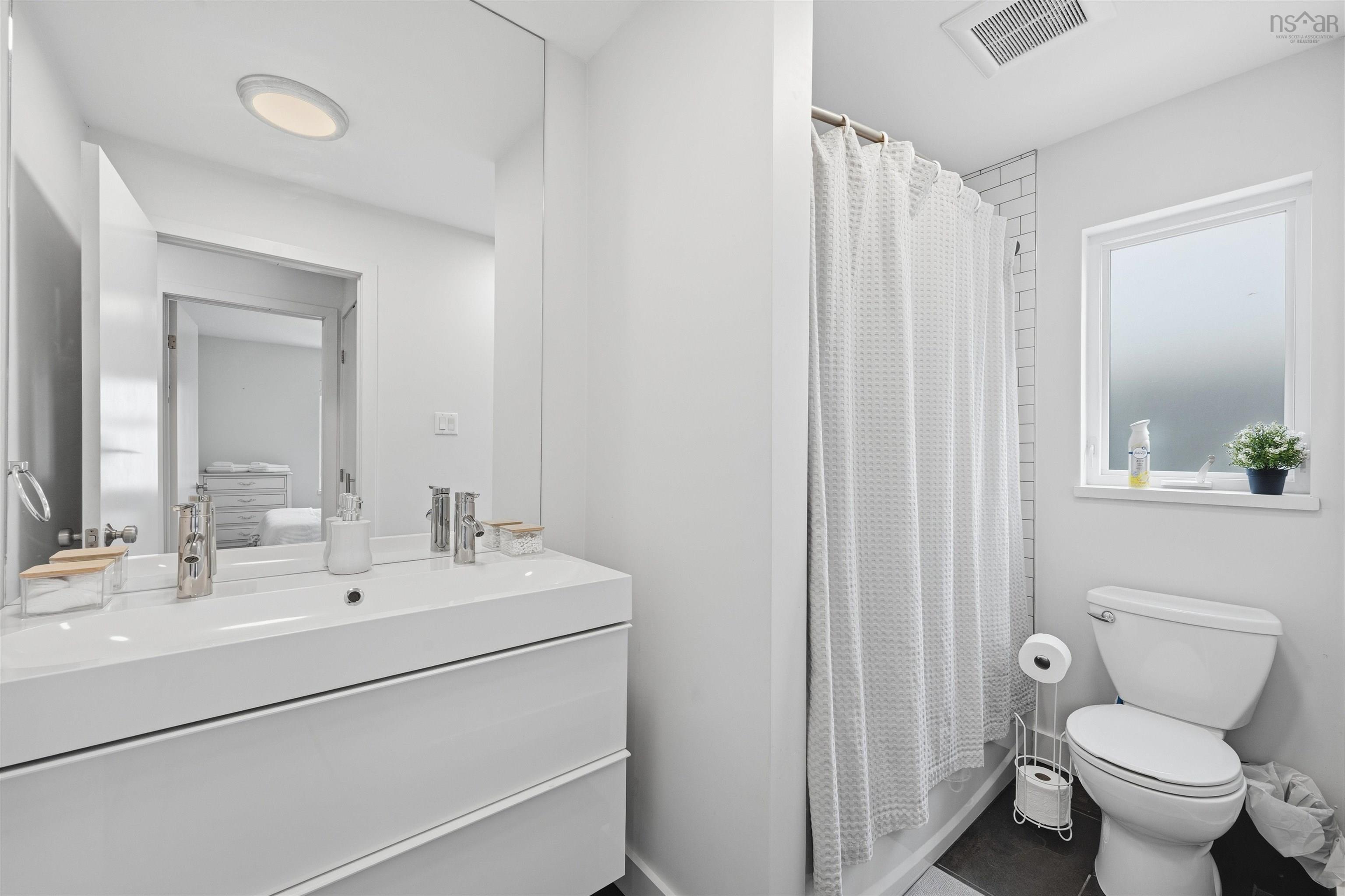 $979,000.00: 3188/3190 Isleville Street, Halifax