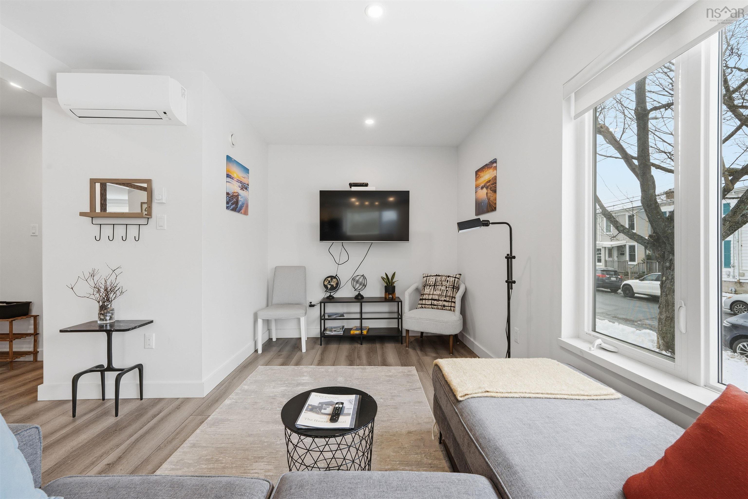 $979,000.00: 3188/3190 Isleville Street, Halifax