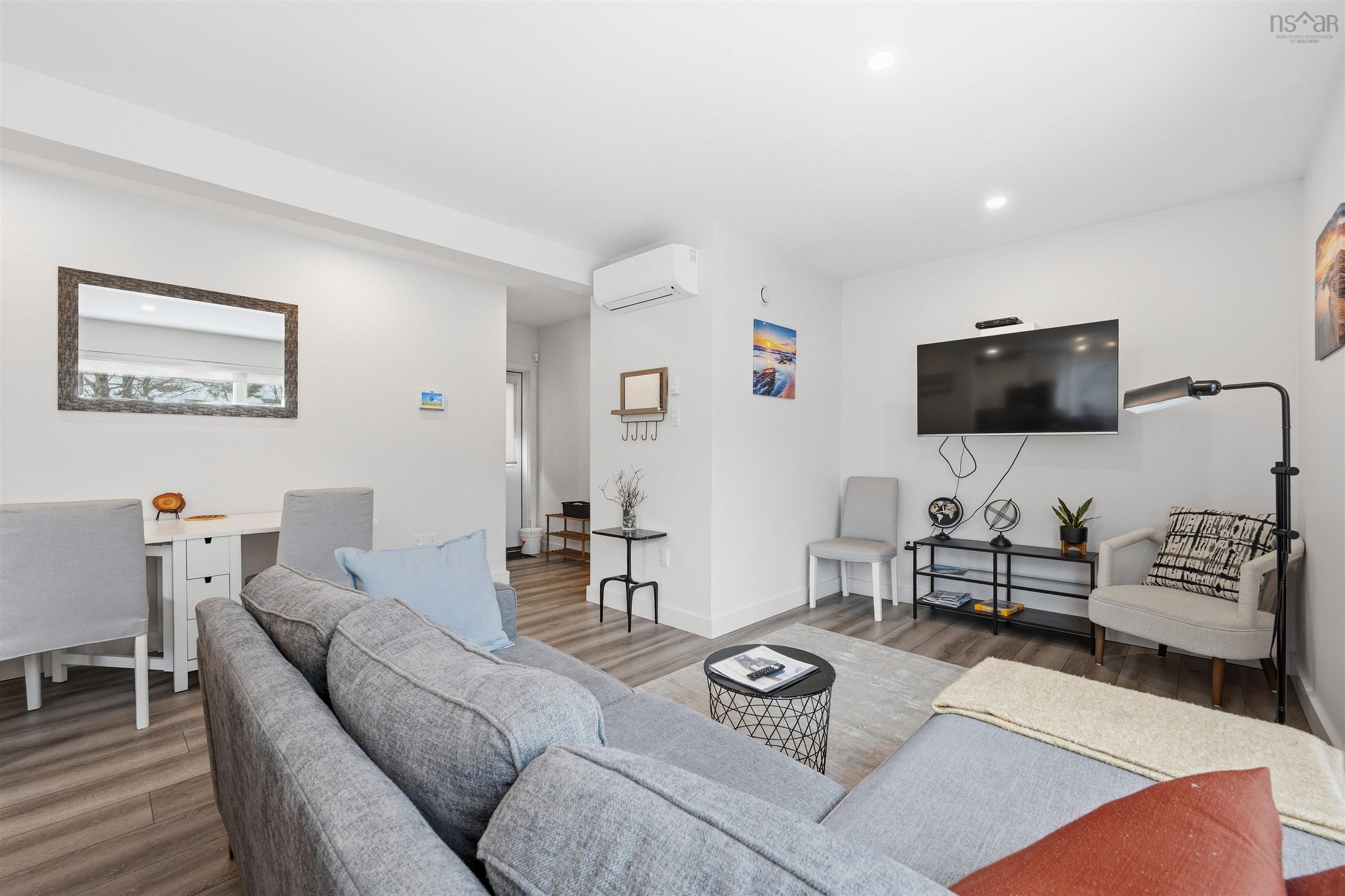 $979,000.00: 3188/3190 Isleville Street, Halifax