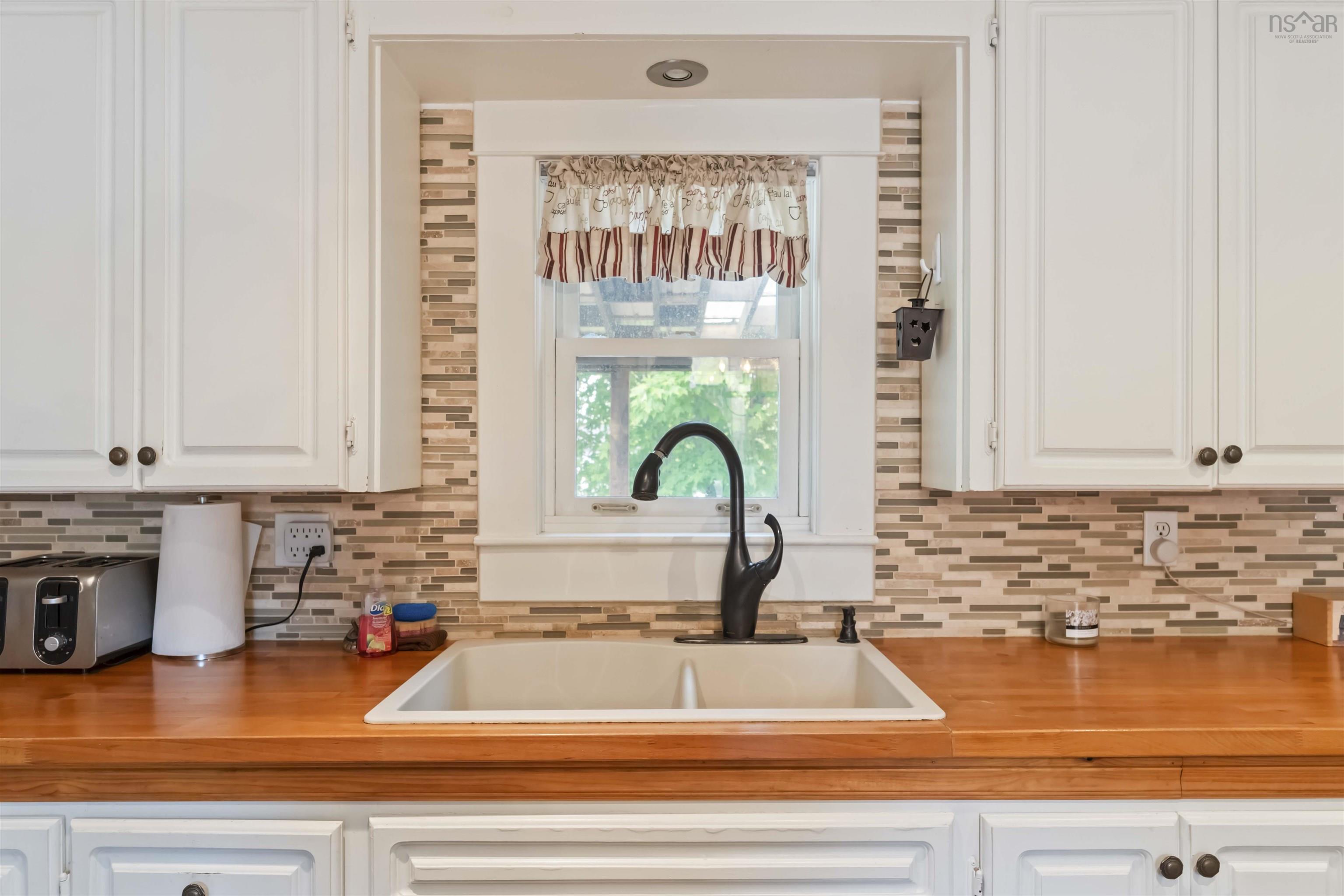 $409,900.00: 2203 Highway 1, Auburn