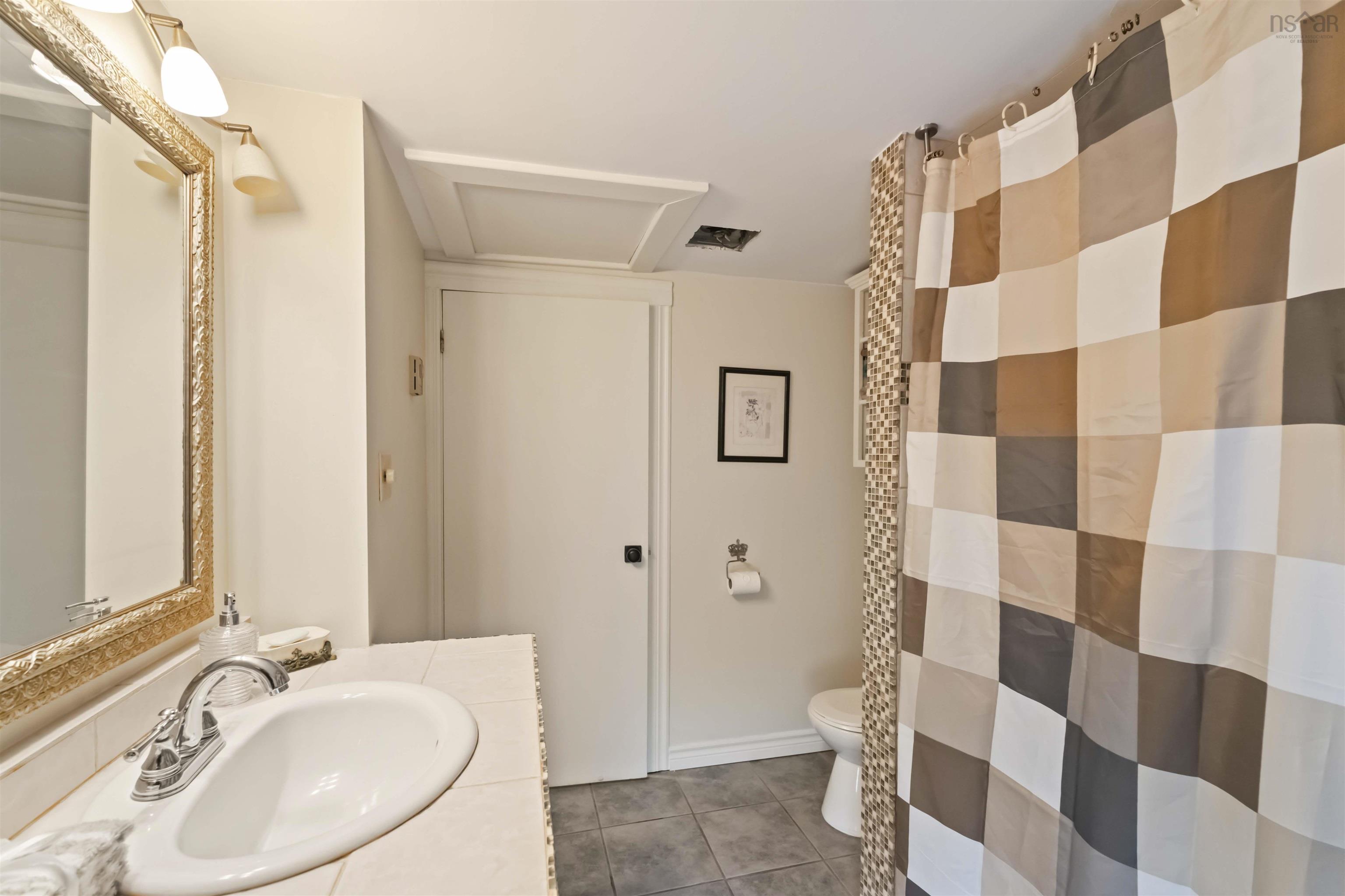 $409,900.00: 2203 Highway 1, Auburn