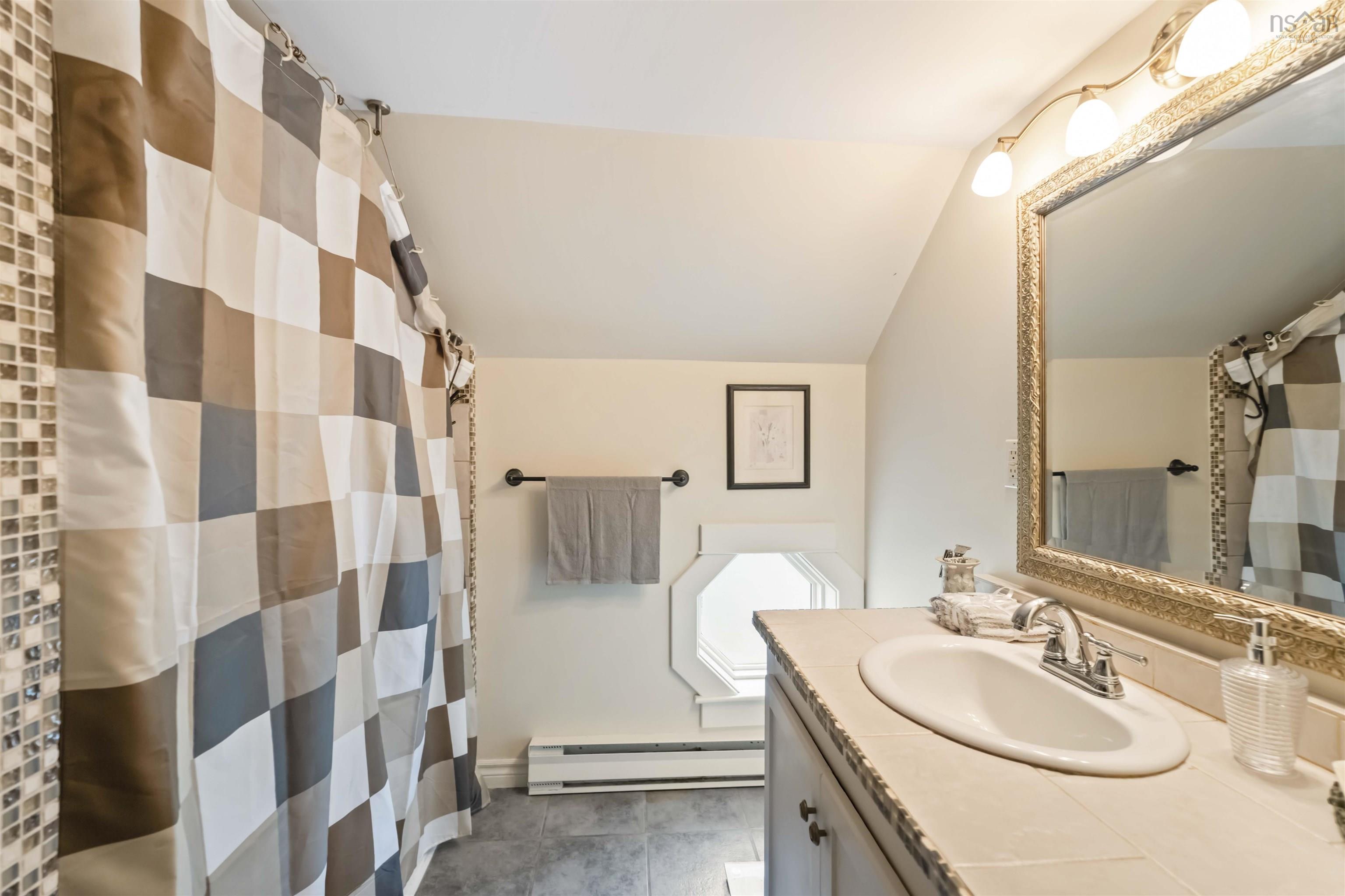 $409,900.00: 2203 Highway 1, Auburn