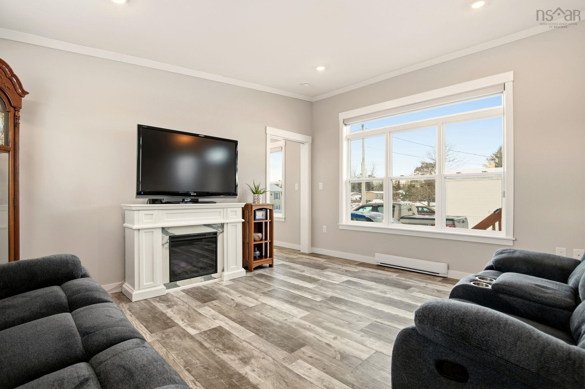 $319,900.00: 40 Davis Drive, Mount Uniacke