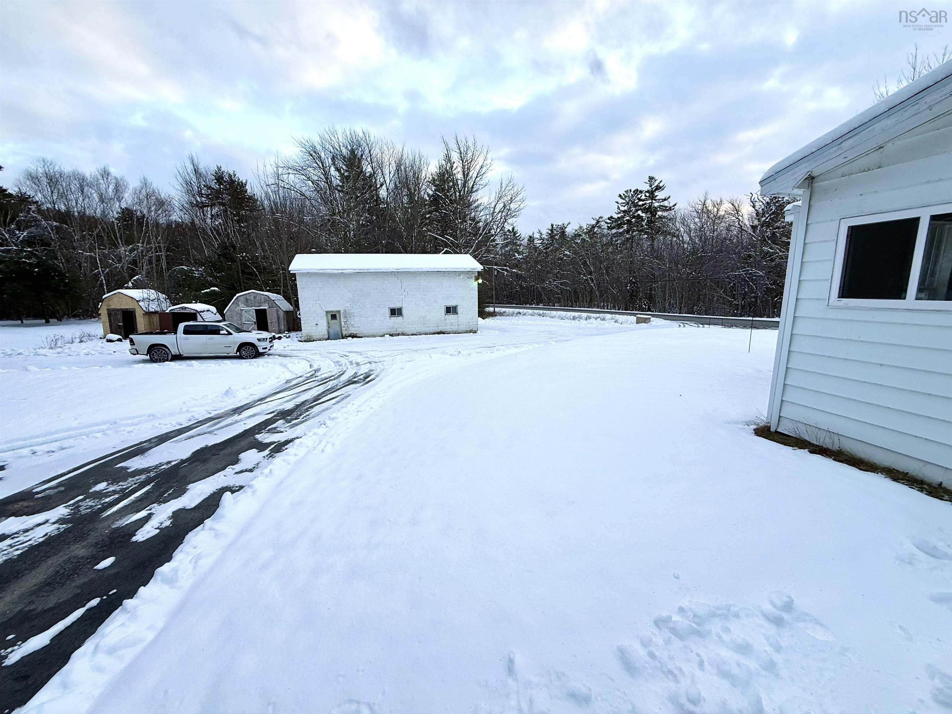 $295,000.00: 8042 Highway 8, South Brookfield