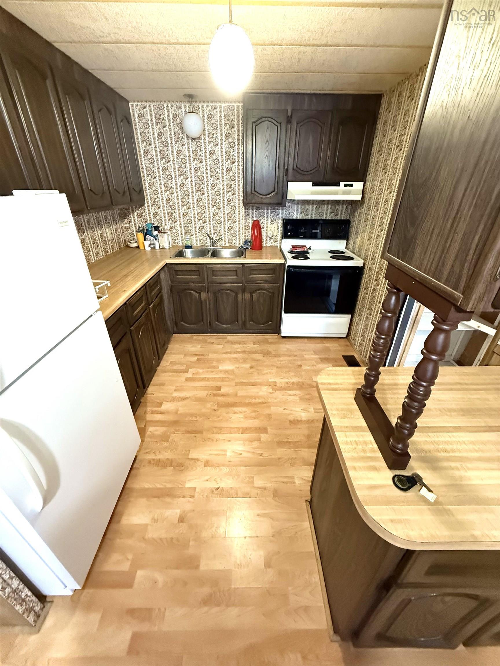 $295,000.00: 8042 Highway 8, South Brookfield