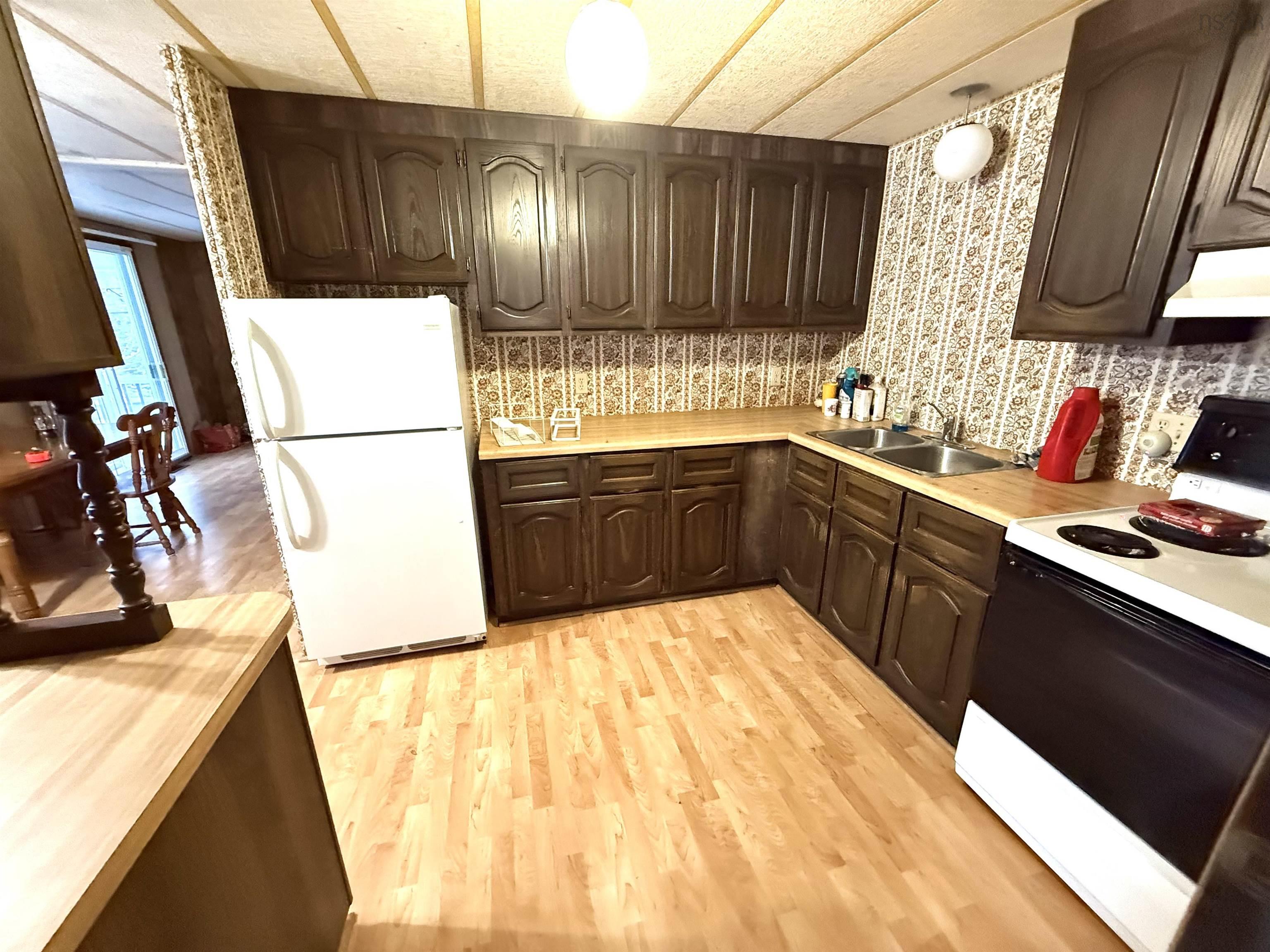 $295,000.00: 8042 Highway 8, South Brookfield