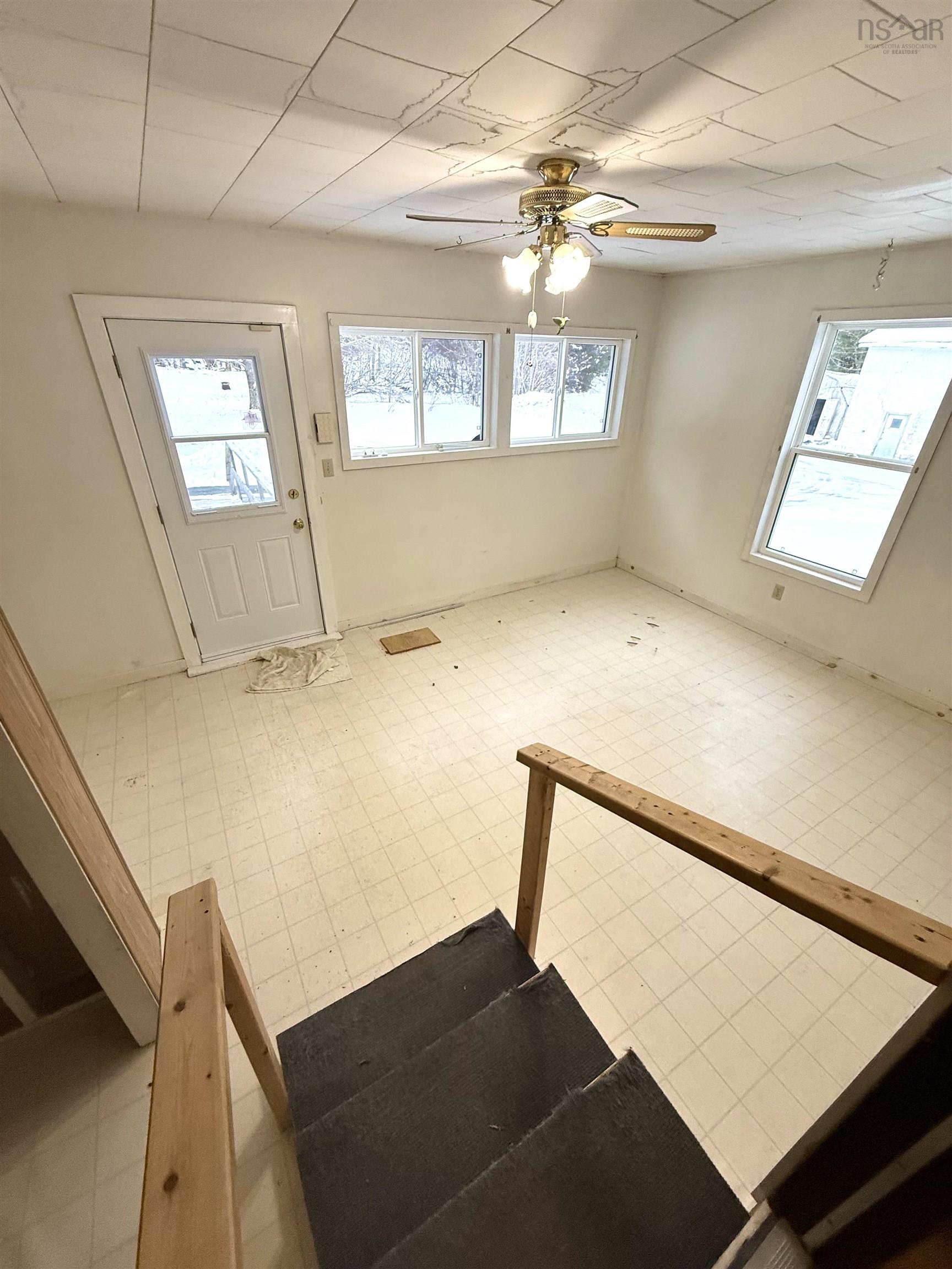 $295,000.00: 8042 Highway 8, South Brookfield