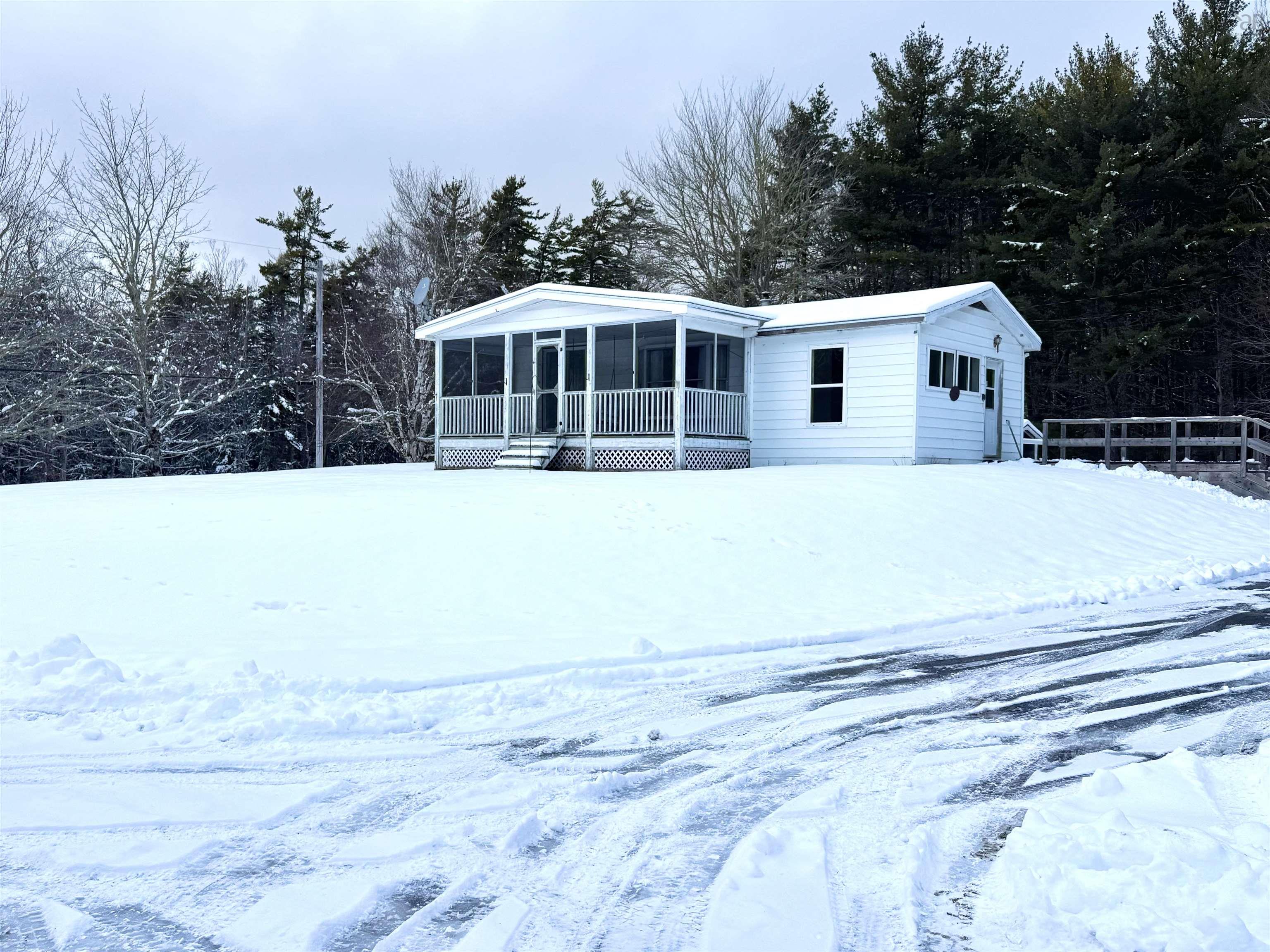 $295,000.00: 8042 Highway 8, South Brookfield