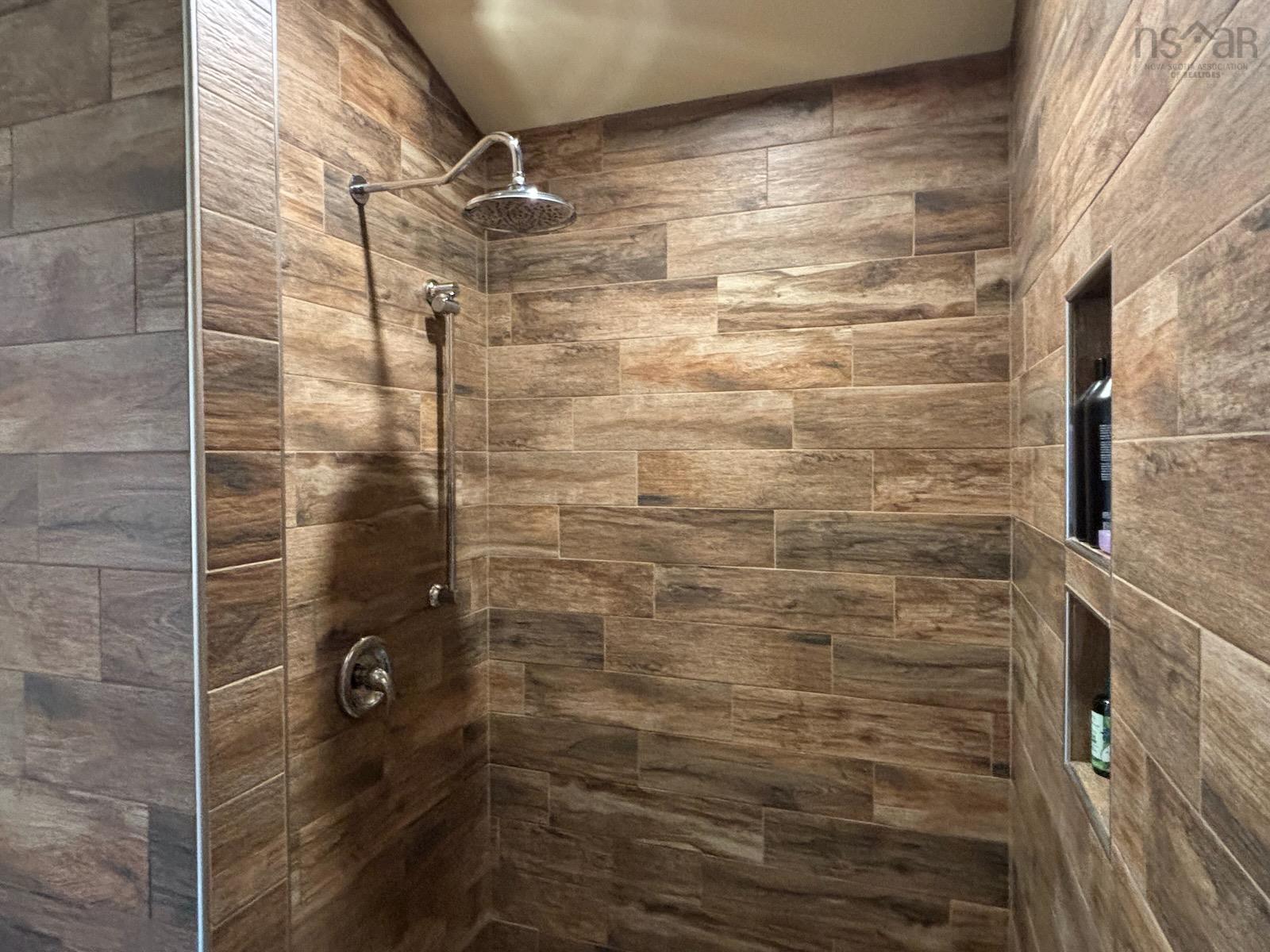 $1,125,000.00: 2960 Second Division Road, Concession