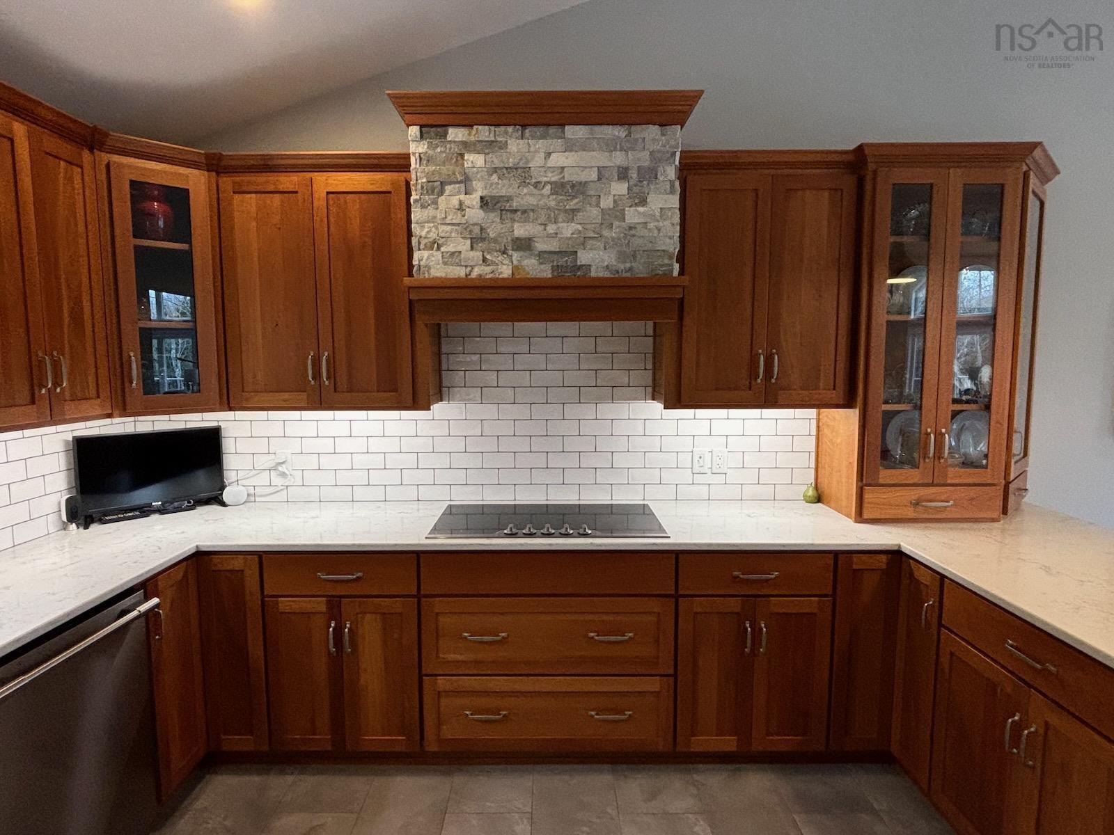 $1,125,000.00: 2960 Second Division Road, Concession