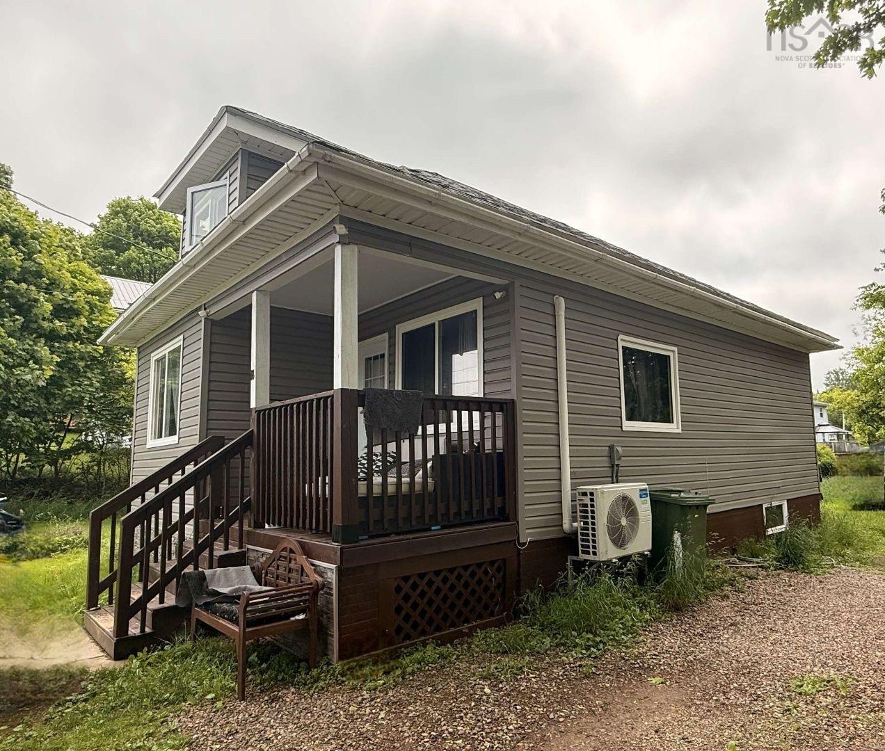 $239,900.00: 18 Royalty Street, Truro