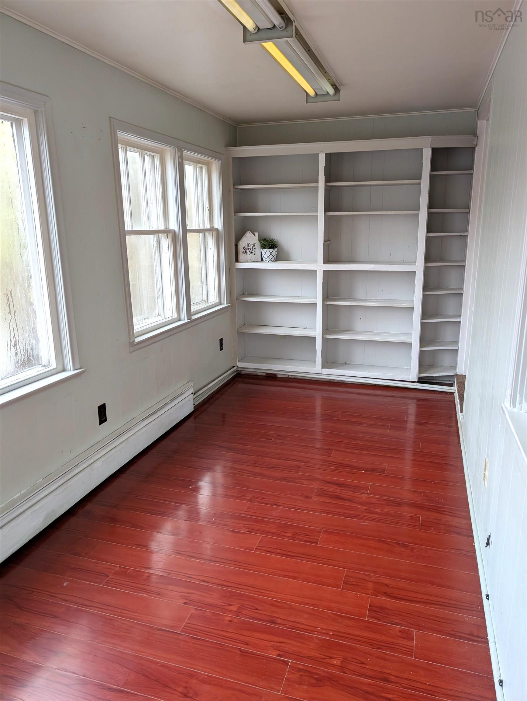 $467,000.00: A, B, & C 1001 King Street, Bridgewater