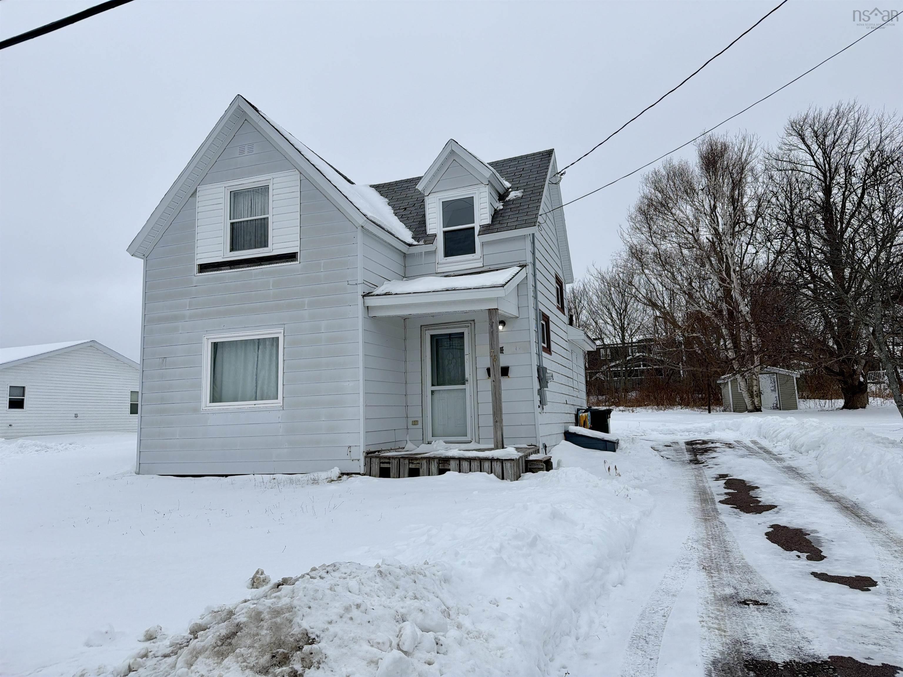 $164,500.00: 78 Highland Street, Glace Bay