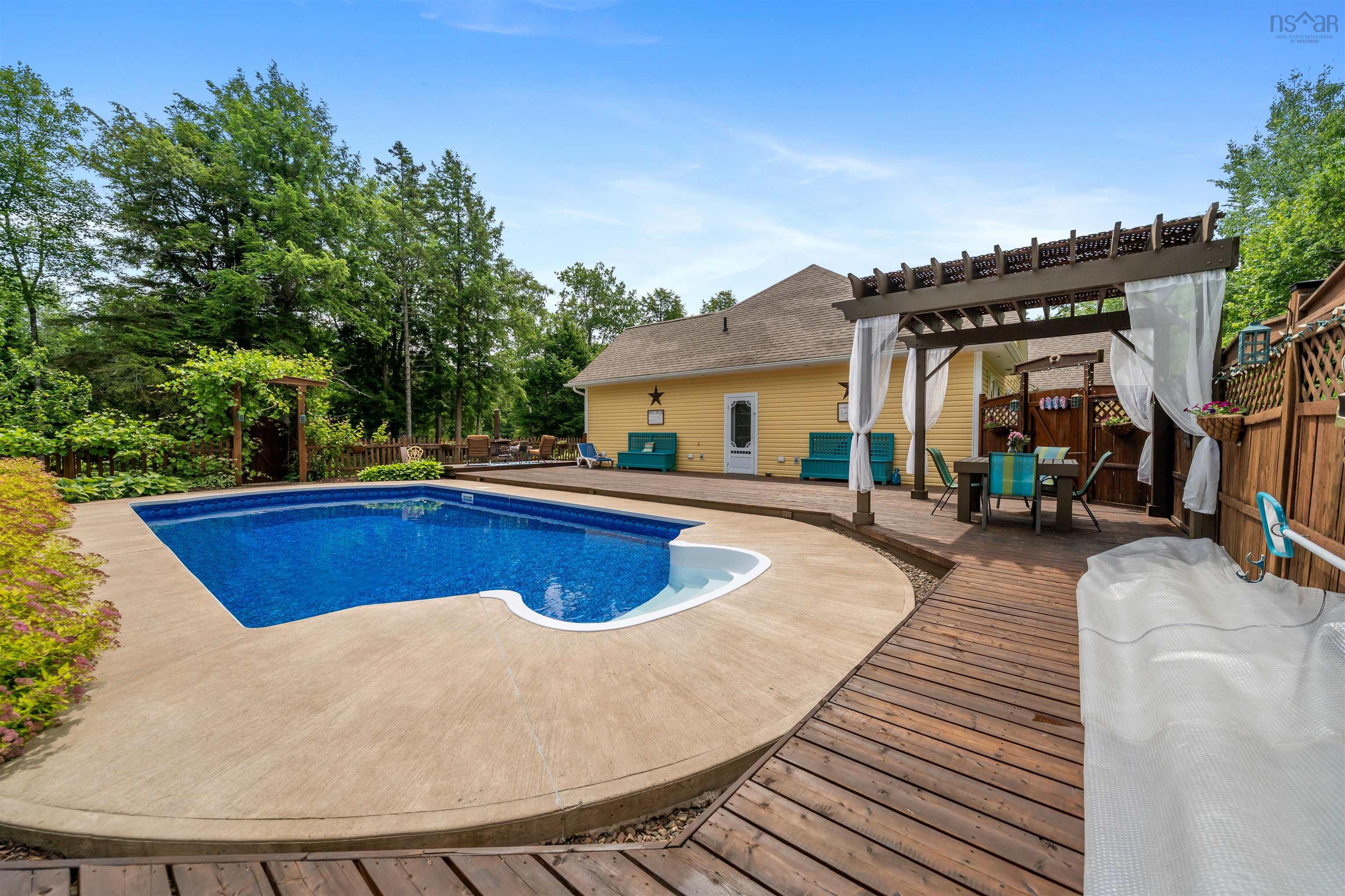 $844,999.00: 788 Stewiacke River Park Road, MacKay Siding