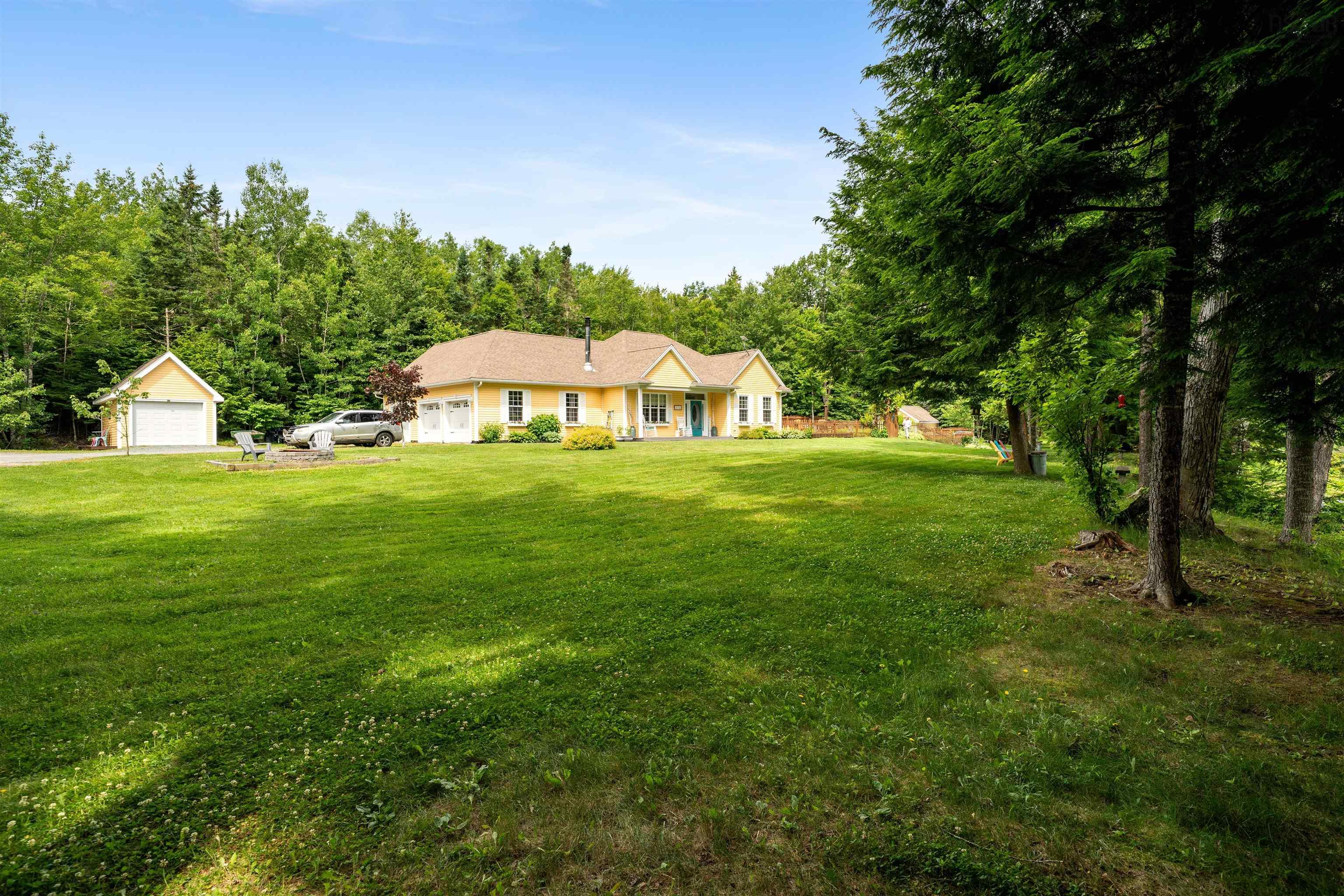 $844,999.00: 788 Stewiacke River Park Road, MacKay Siding