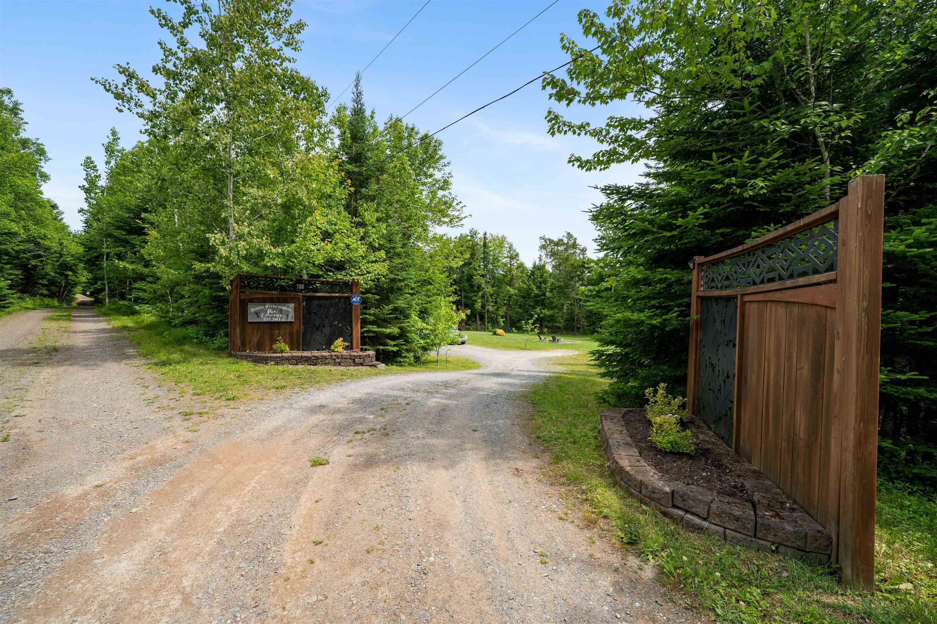 $844,999.00: 788 Stewiacke River Park Road, MacKay Siding