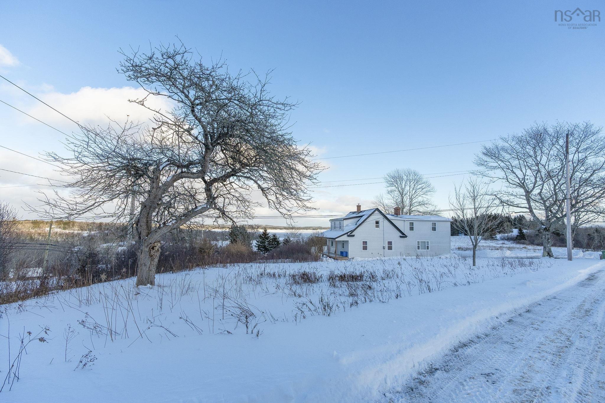 $929,900.00: 1506 Cole Harbour Road, Dartmouth