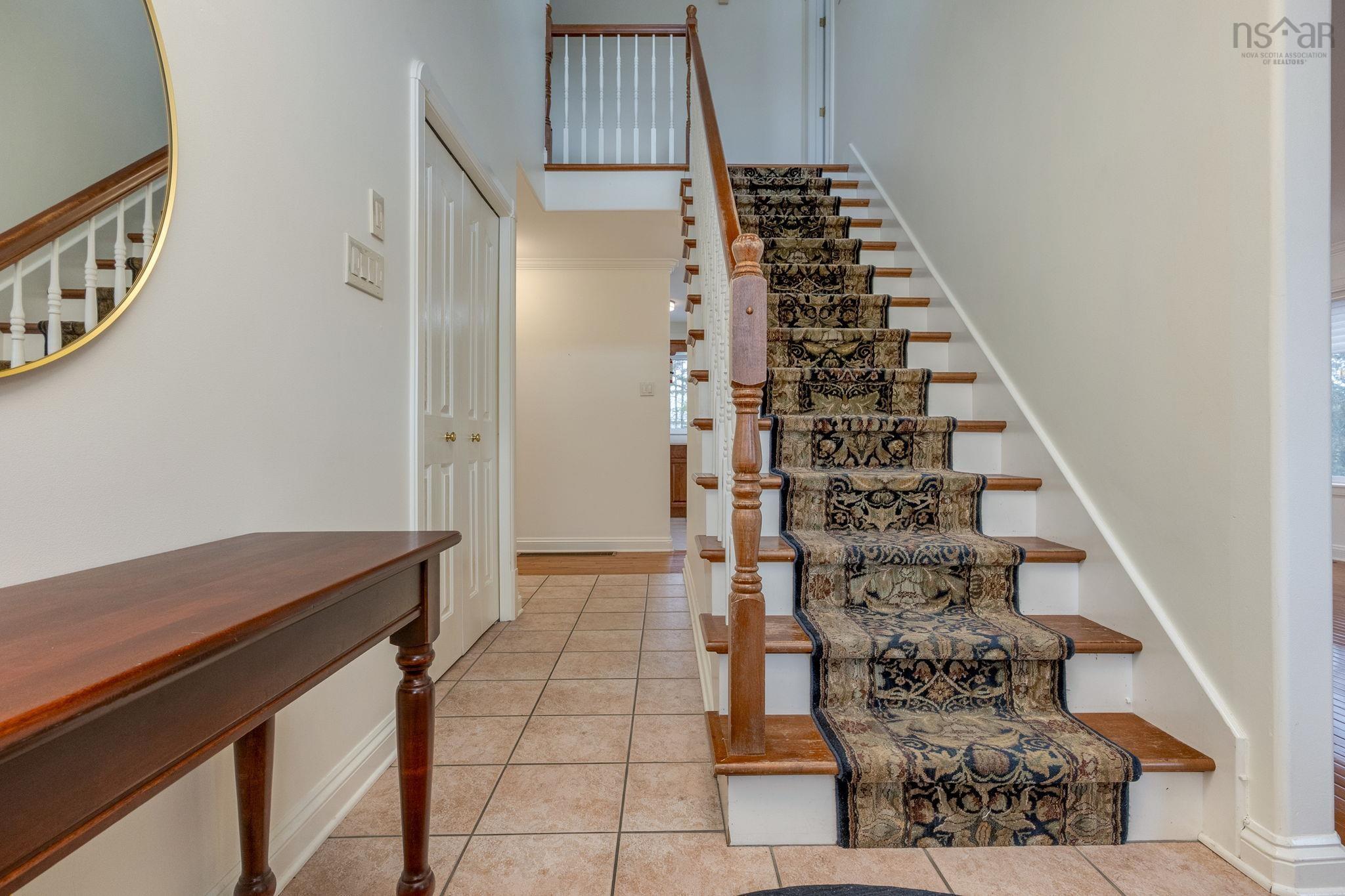 $1,450,000.00: 23 Lakeshore Park Terrace, Dartmouth