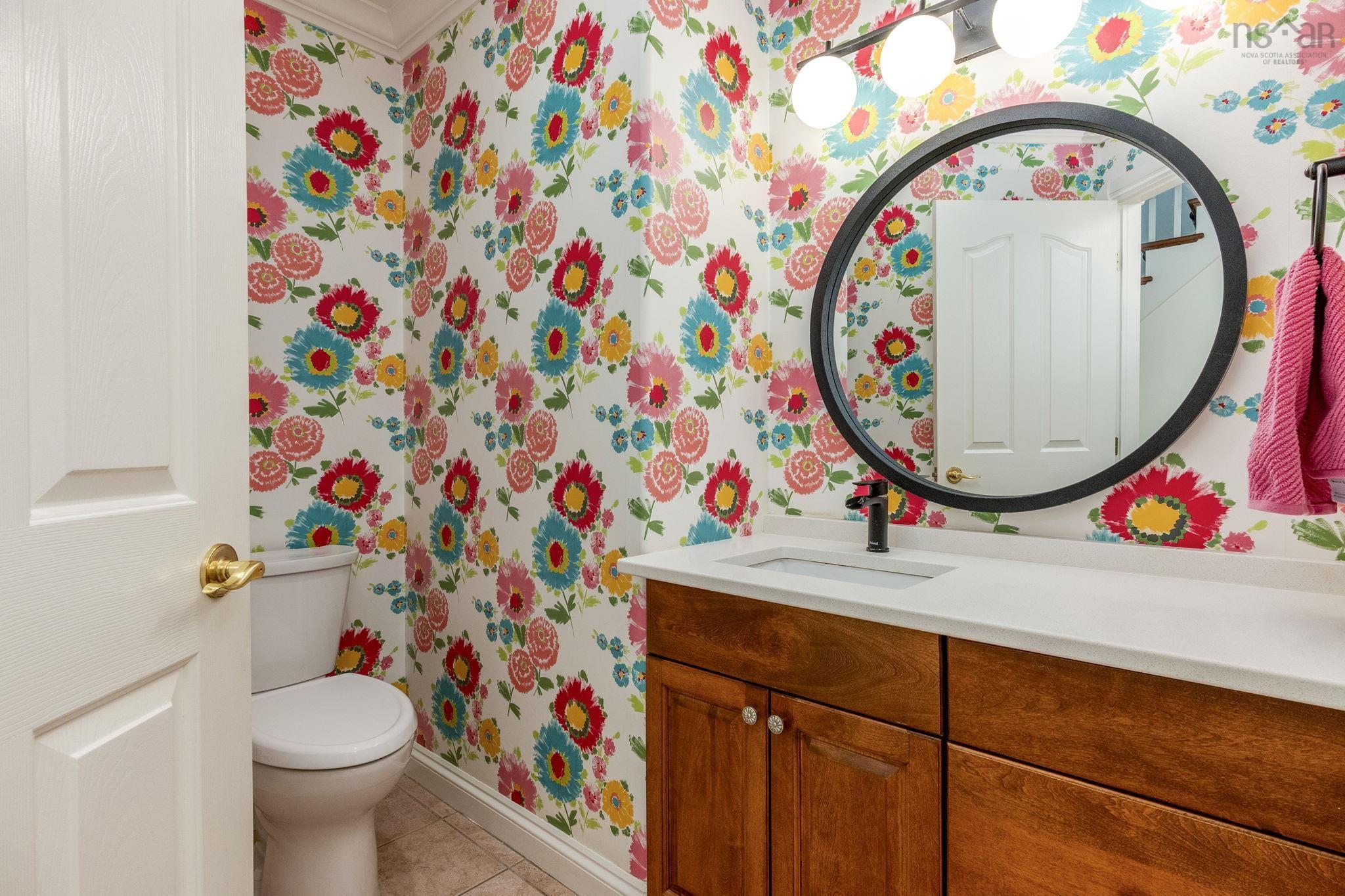 $1,450,000.00: 23 Lakeshore Park Terrace, Dartmouth