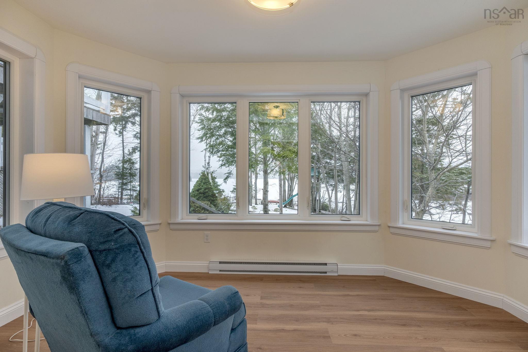 $1,450,000.00: 23 Lakeshore Park Terrace, Dartmouth
