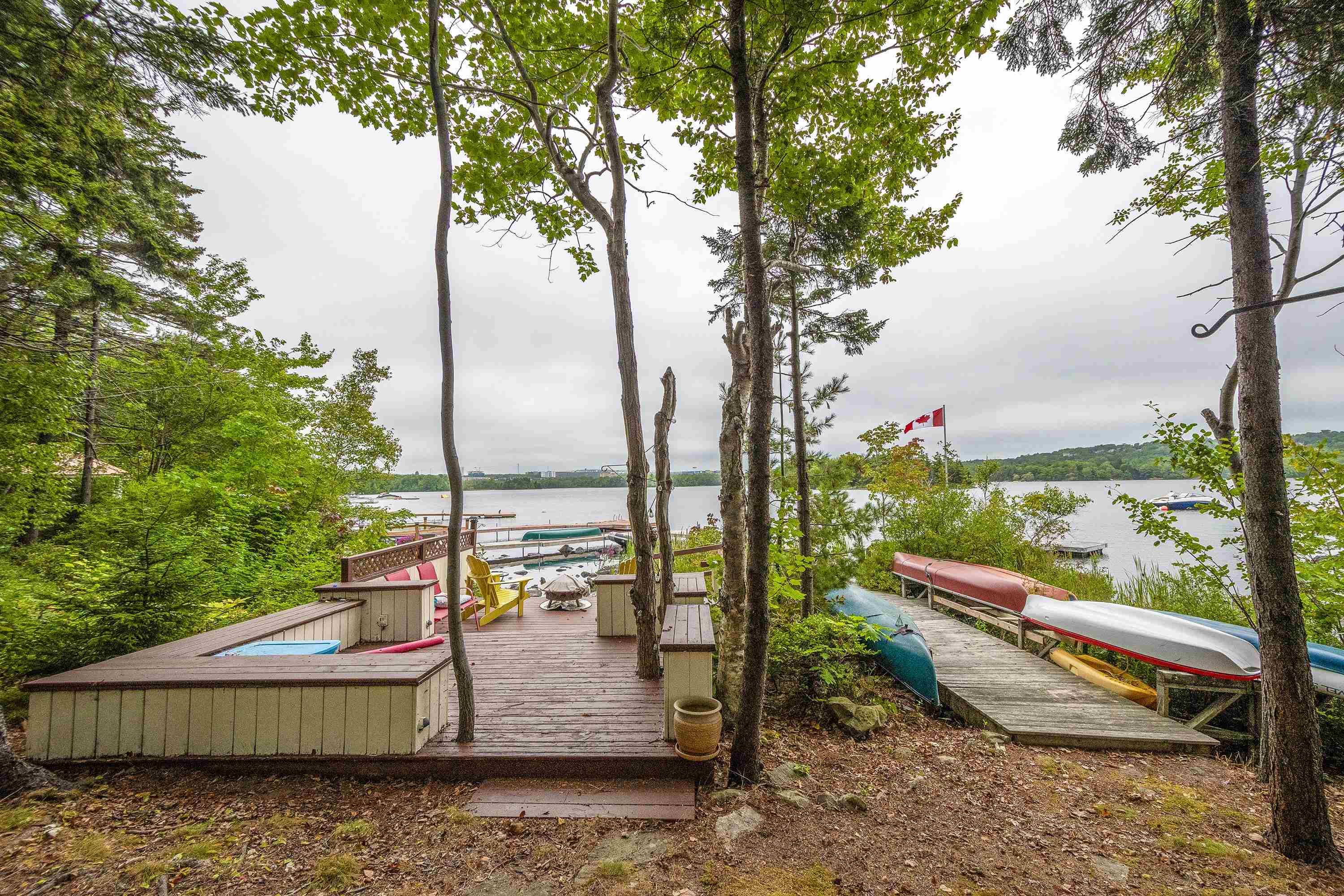 $1,450,000.00: 23 Lakeshore Park Terrace, Dartmouth