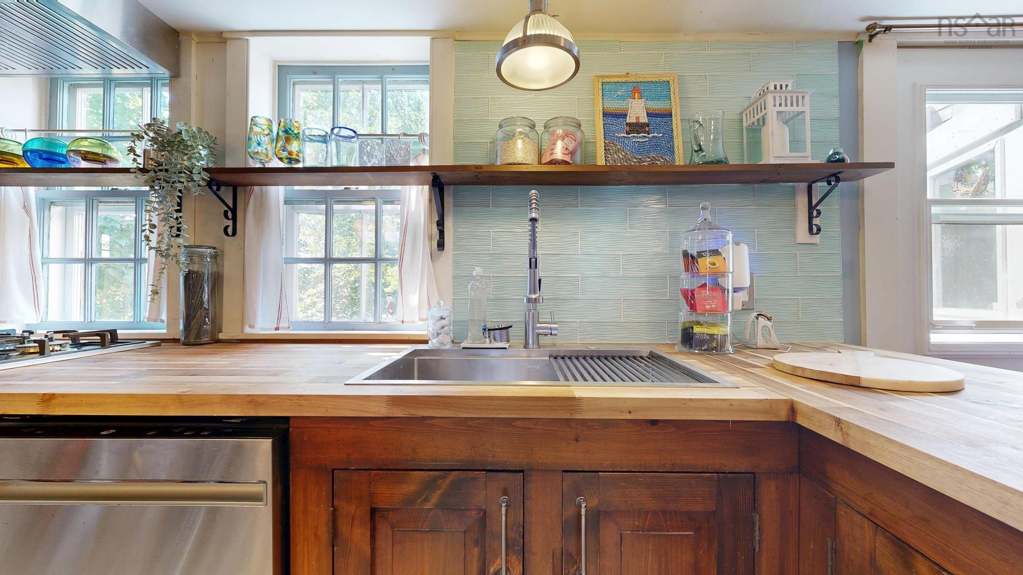 $419,000.00: 17 George Street, Shelburne