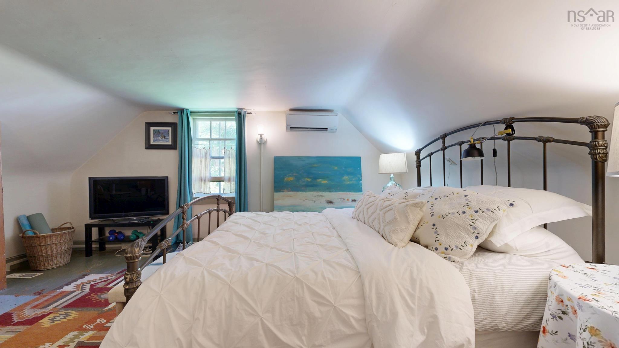 $419,000.00: 17 George Street, Shelburne