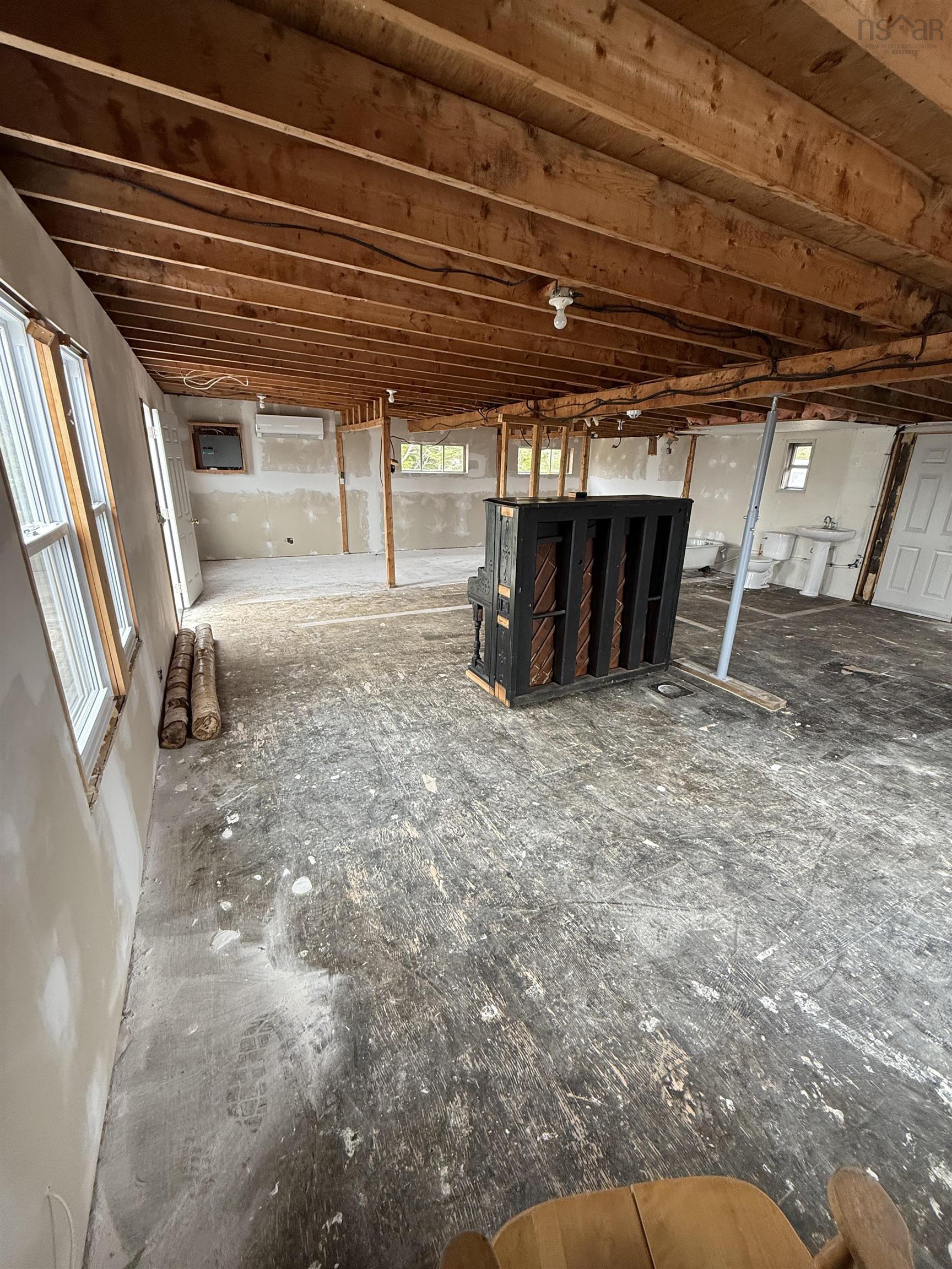 $159,000.00: 280 Malcolm