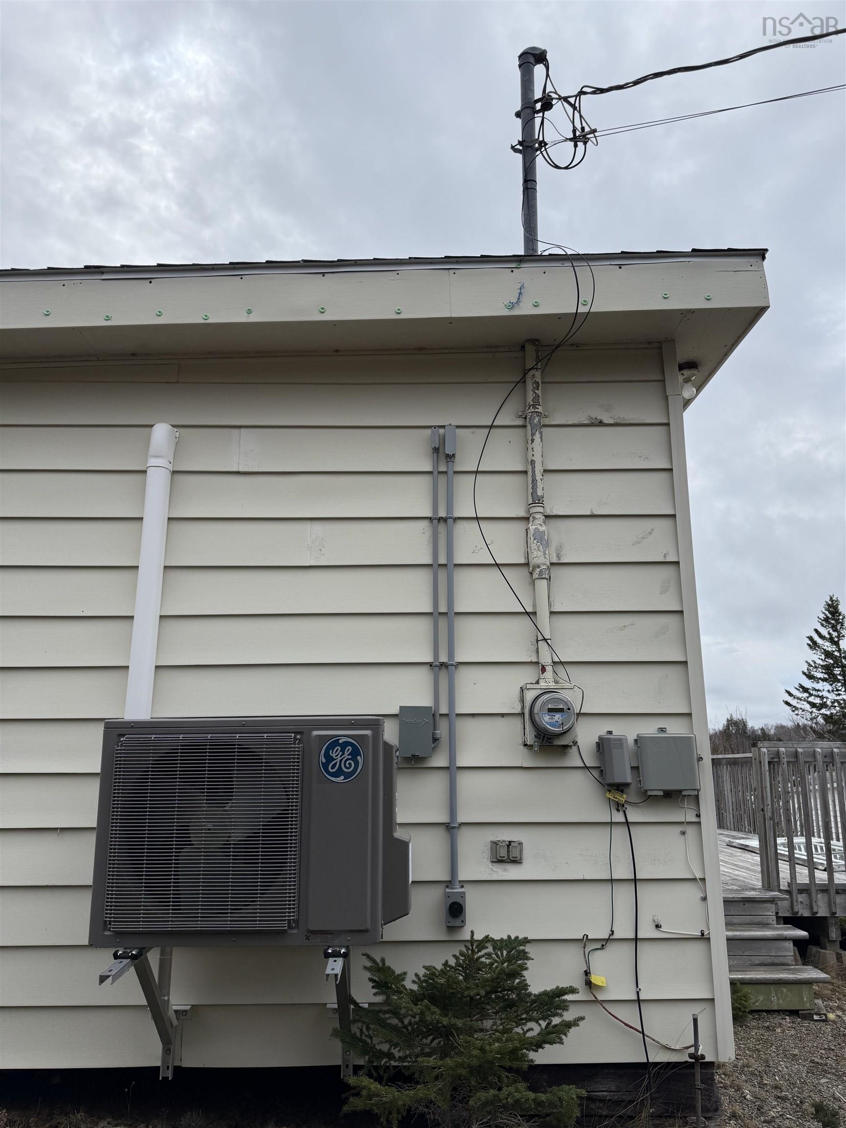 $159,000.00: 280 Malcolm