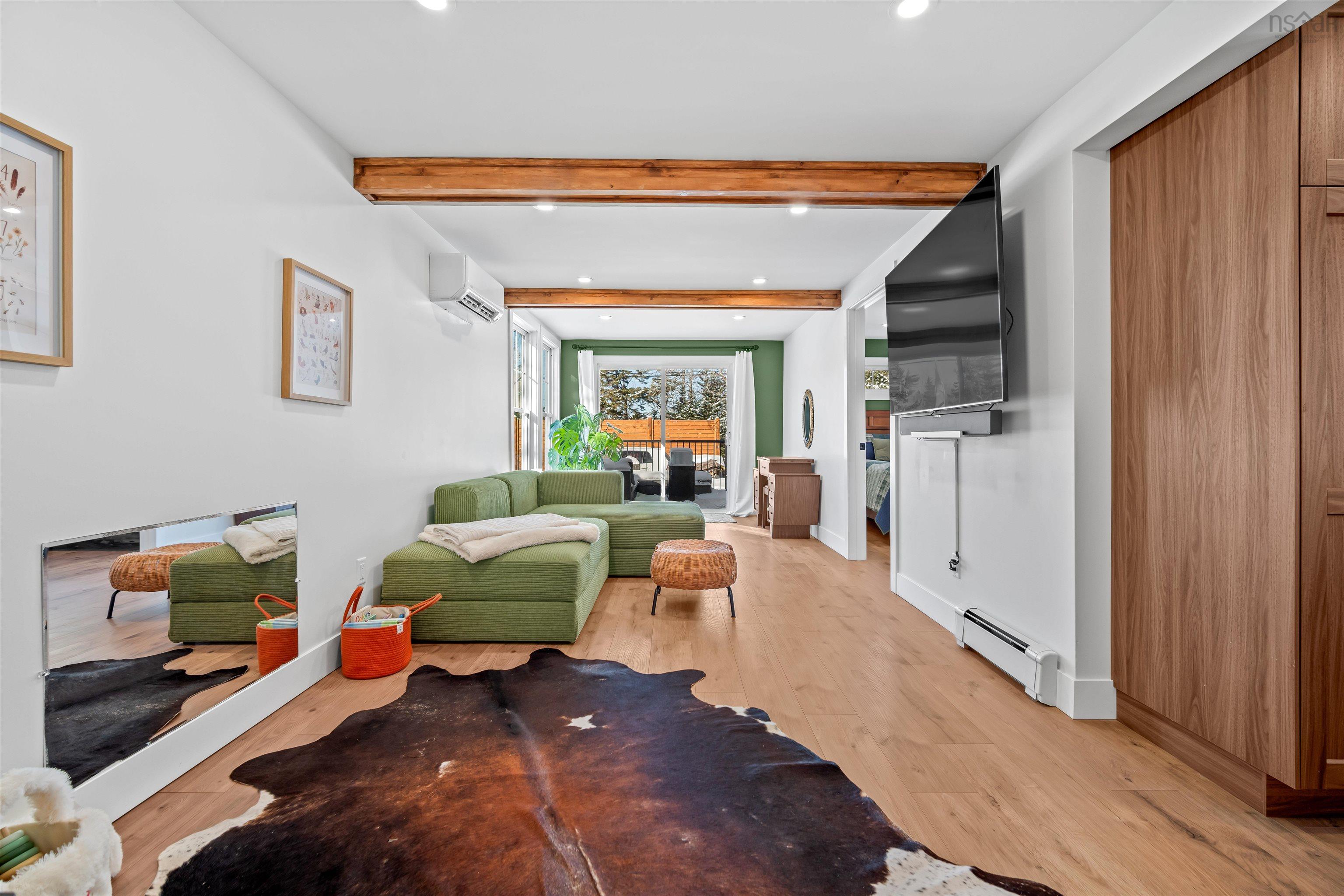 $424,900.00: 248 Club Road, Hatchet Lake